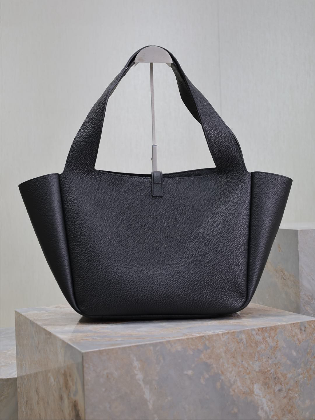 YSL LE 5 À 7 BEA in grained leather 50*28*18cm #3 - Image 3