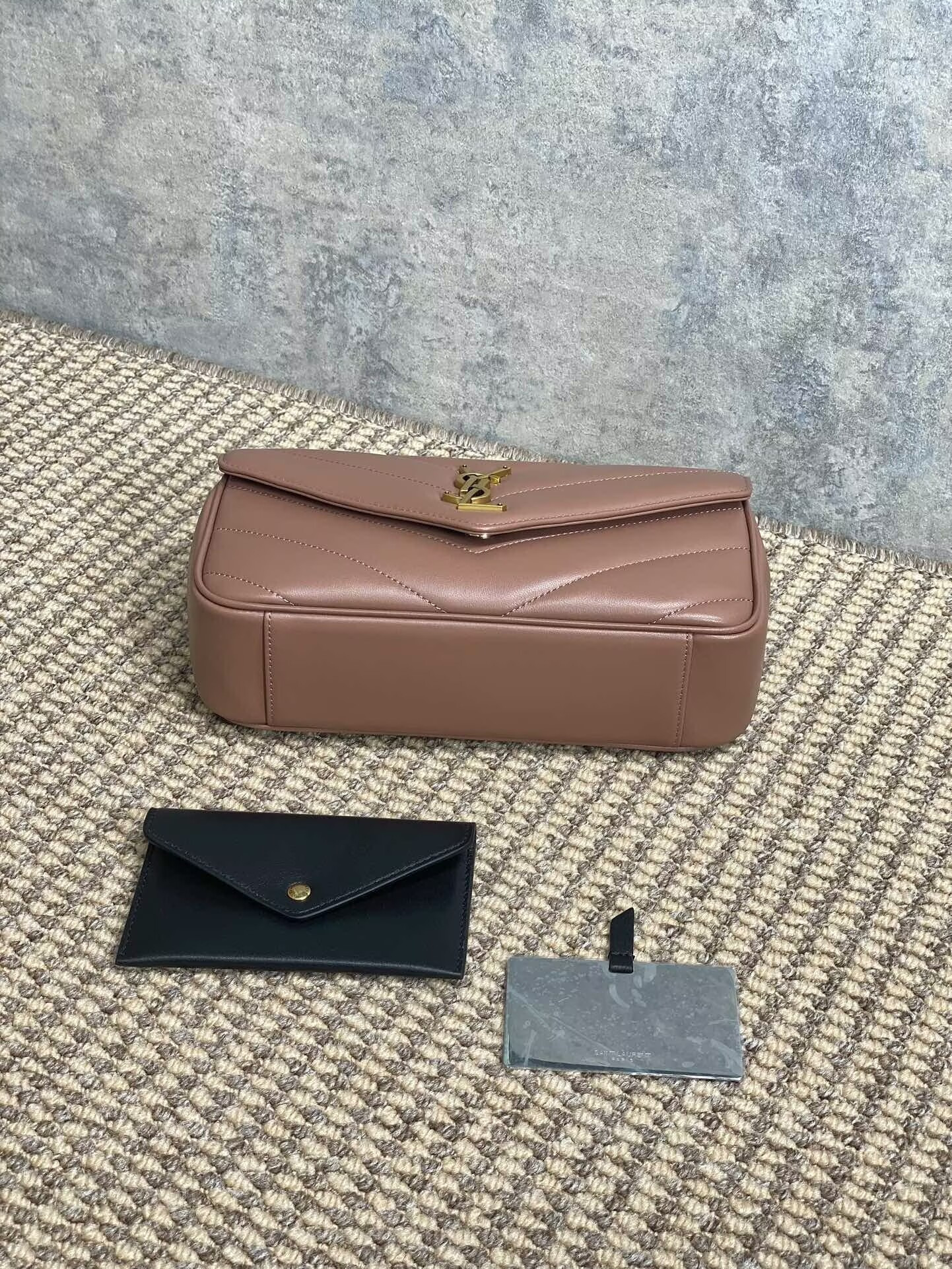 YSL LOULOU small in MATELASS lambskin 24x14x6cm #4 - Image 5