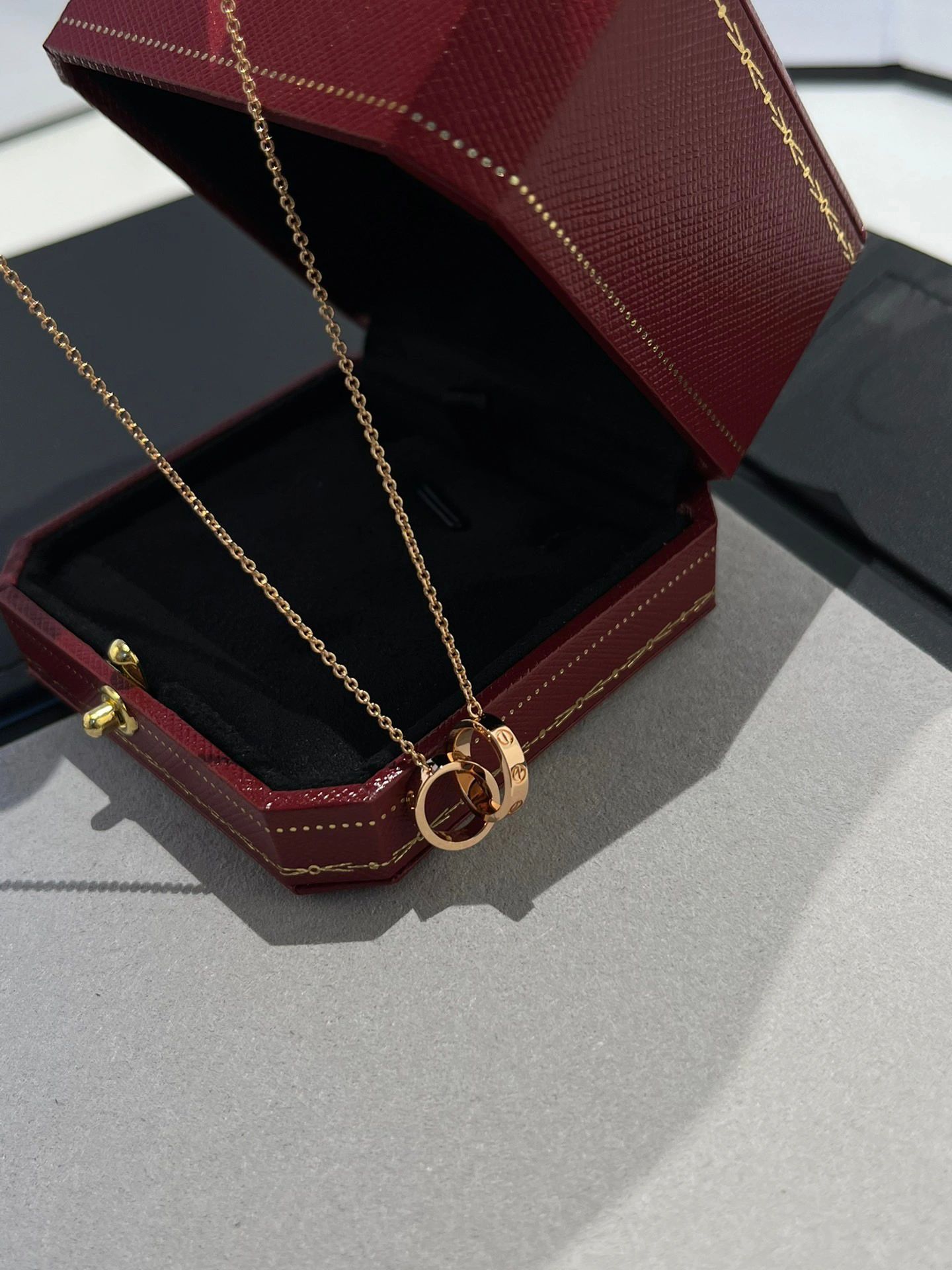 Cartier gold double circle necklace - Image 5