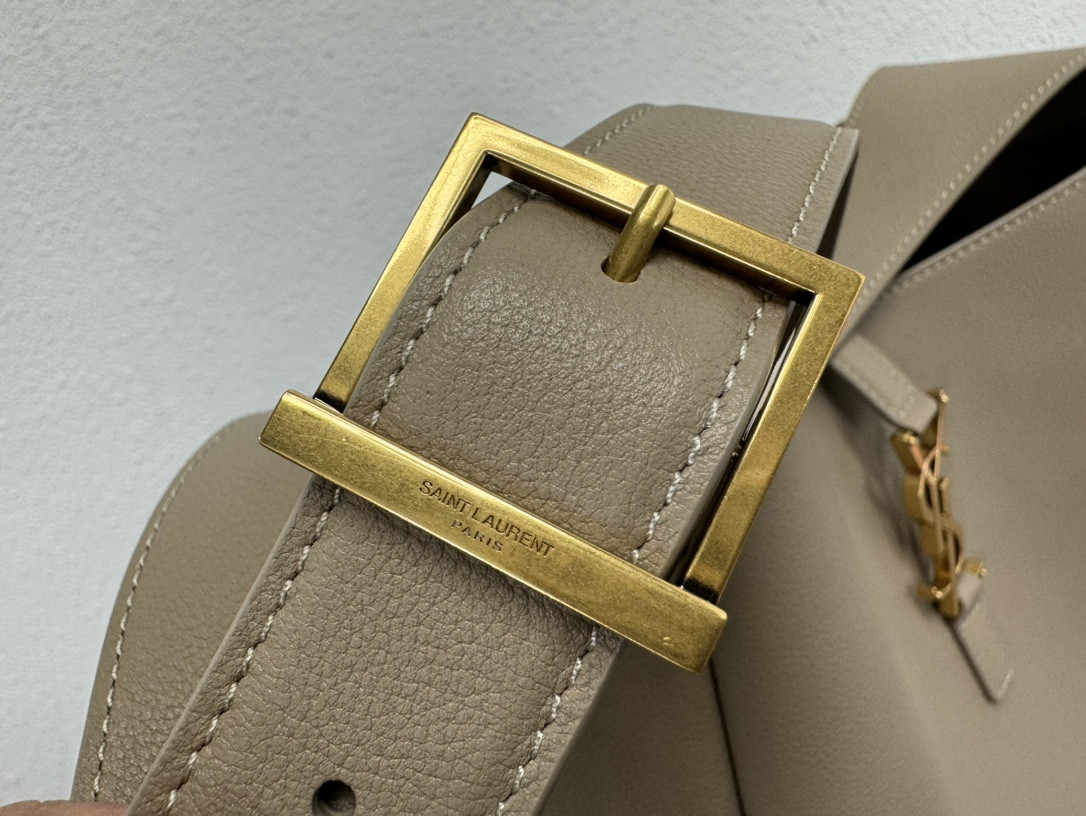 YSL LE 5 À 7 30 X 31 X 13 CM #3 - Image 9