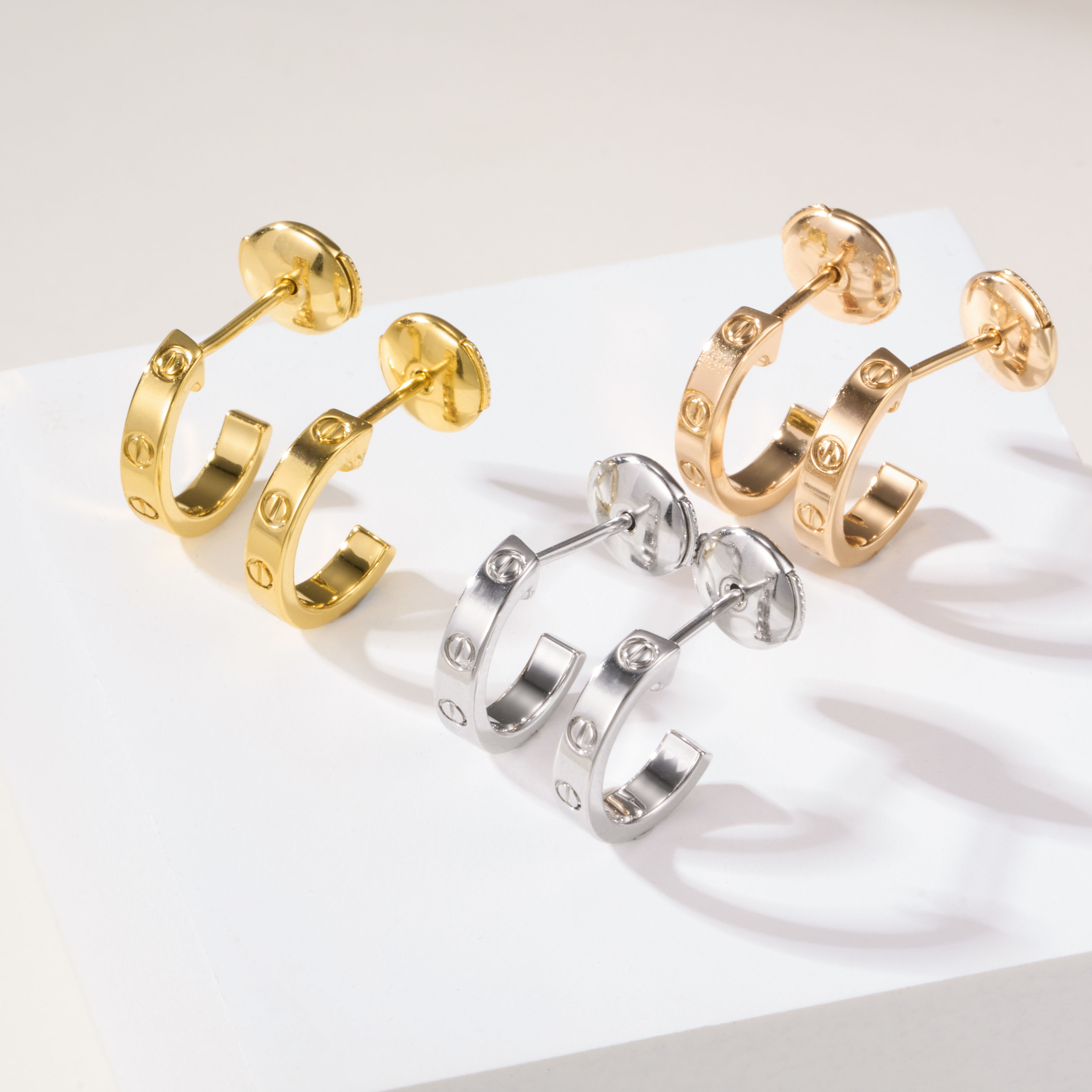 Cartier LOVE Collection Screw Diamondless Earrings (Mini Narrow Version). - SUPER-MIRROR