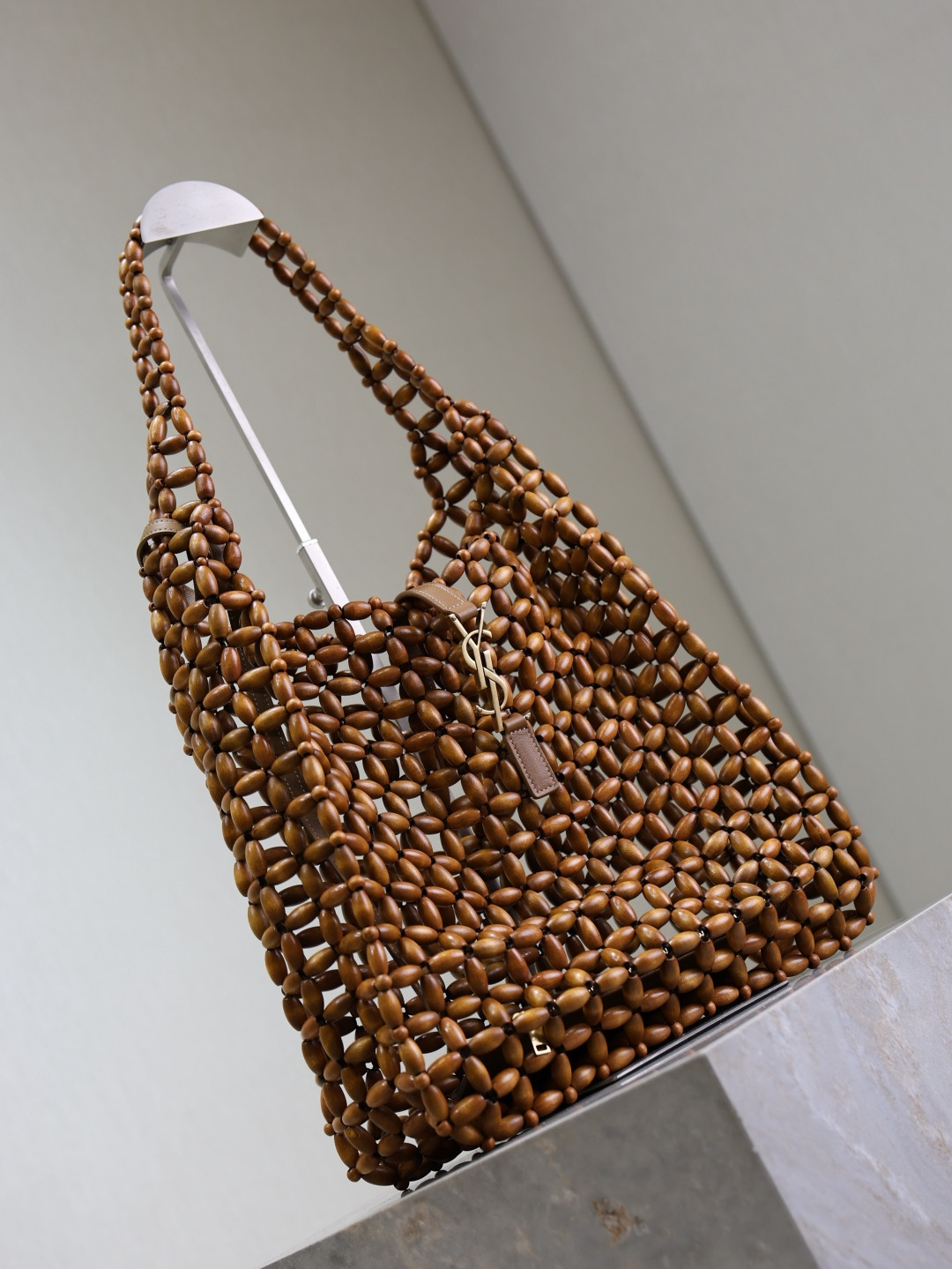 YSL LE 5 À 7 large in wood beads 30x35x10cm - Image 4