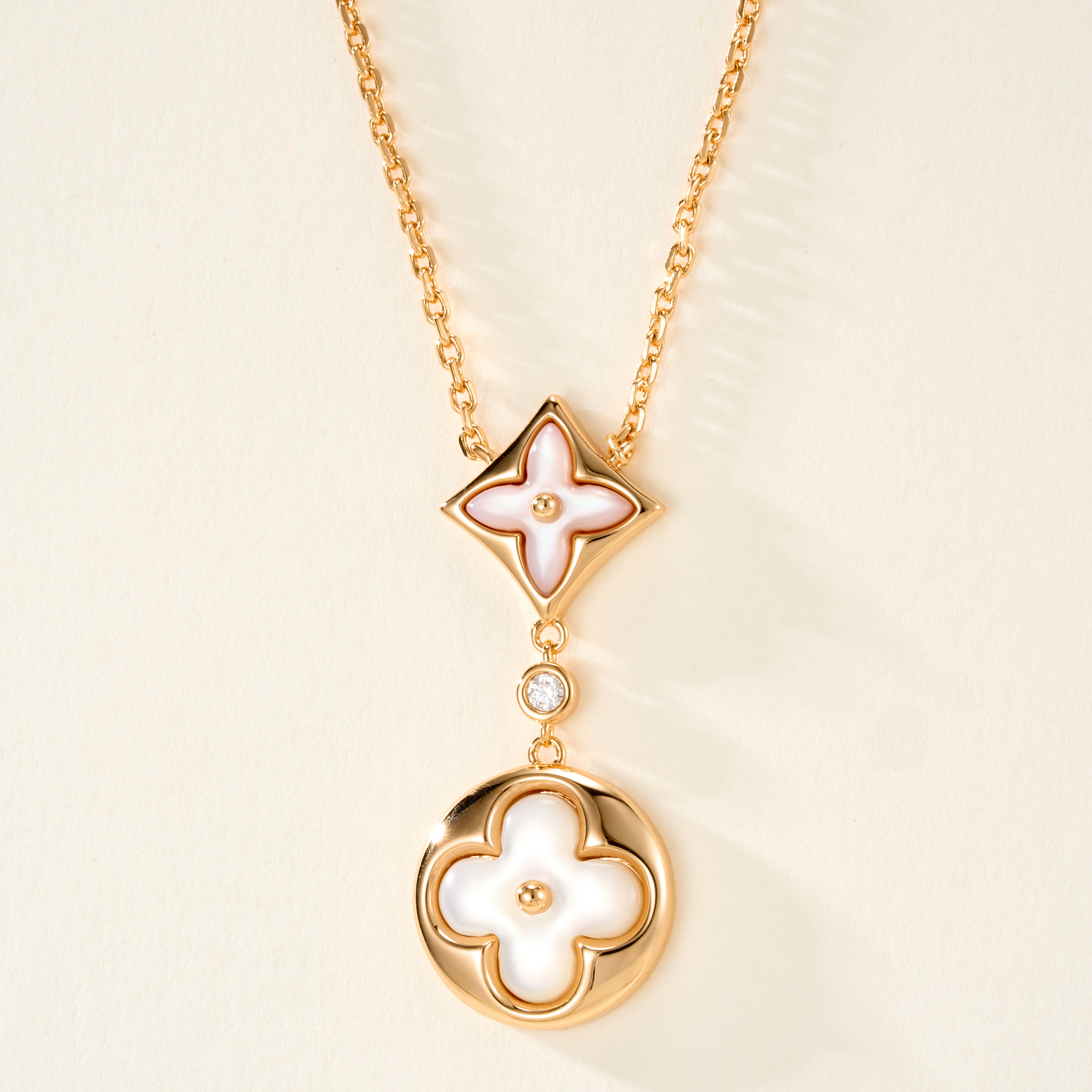 Louis Vuitton Color Blossom Necklace. - SUPER-MIRROR