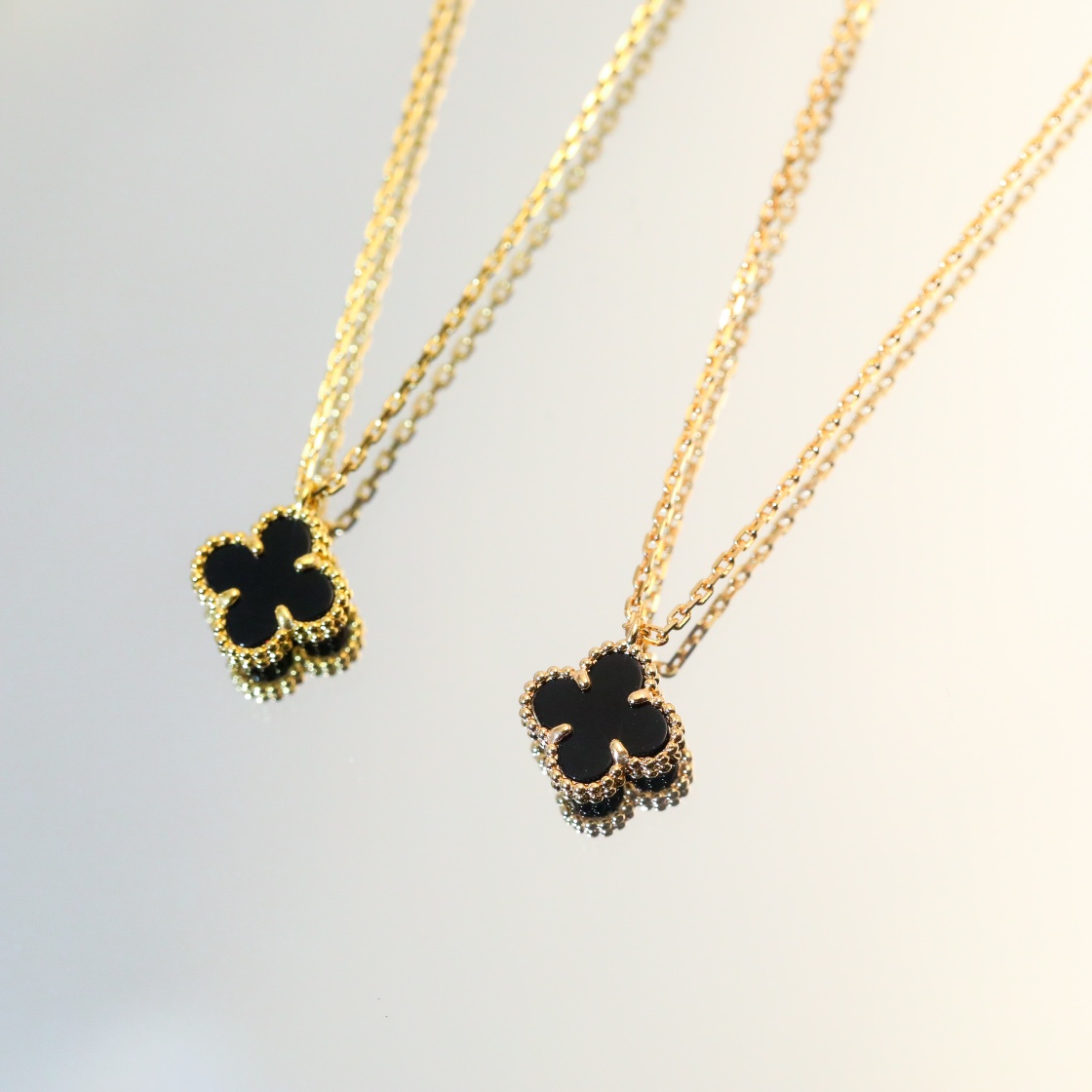 Van Cleef & Arpels Mini Black Onyx Four-Leaf Clover Necklace - SUPER-MIRROR