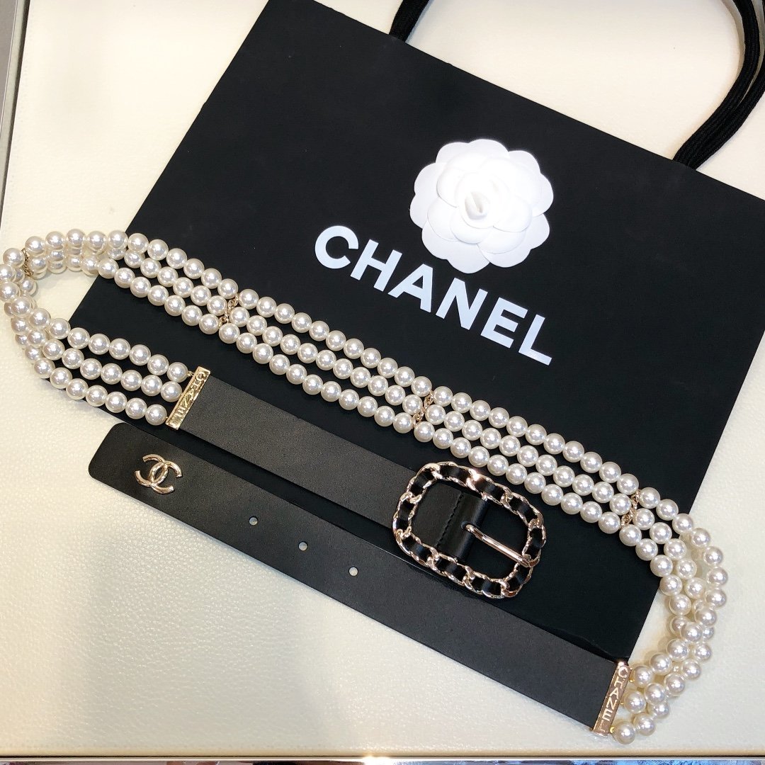 Chanel Belt In Black Imitation Pearls With Gold-Toned Square Metal and Strass Women Belt - Image 4