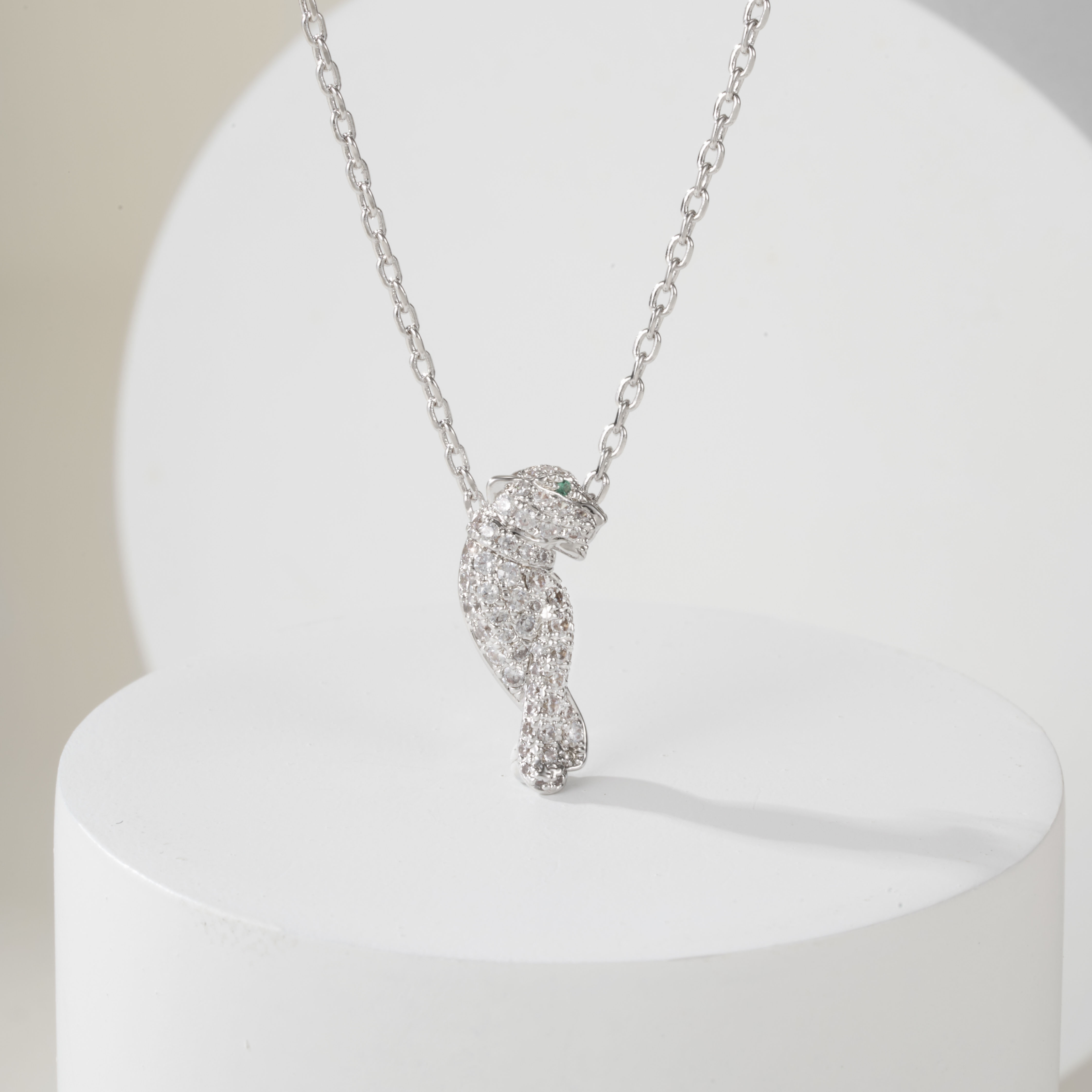 Cartier Full Diamond White Gold Panther Necklace (Mini Version). - SUPER-MIRROR