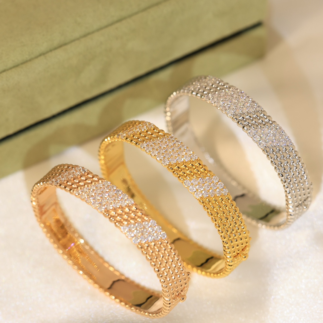 Van Cleef & Arpels Jewelry Bangle  Pearl bracelet - SUPER-MIRROR