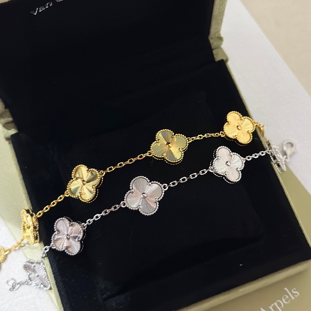 Van Cleef & Arpels Bracelets Jewelry Multi-refractive surface of laser four-leaf clover - SUPER-MIRROR