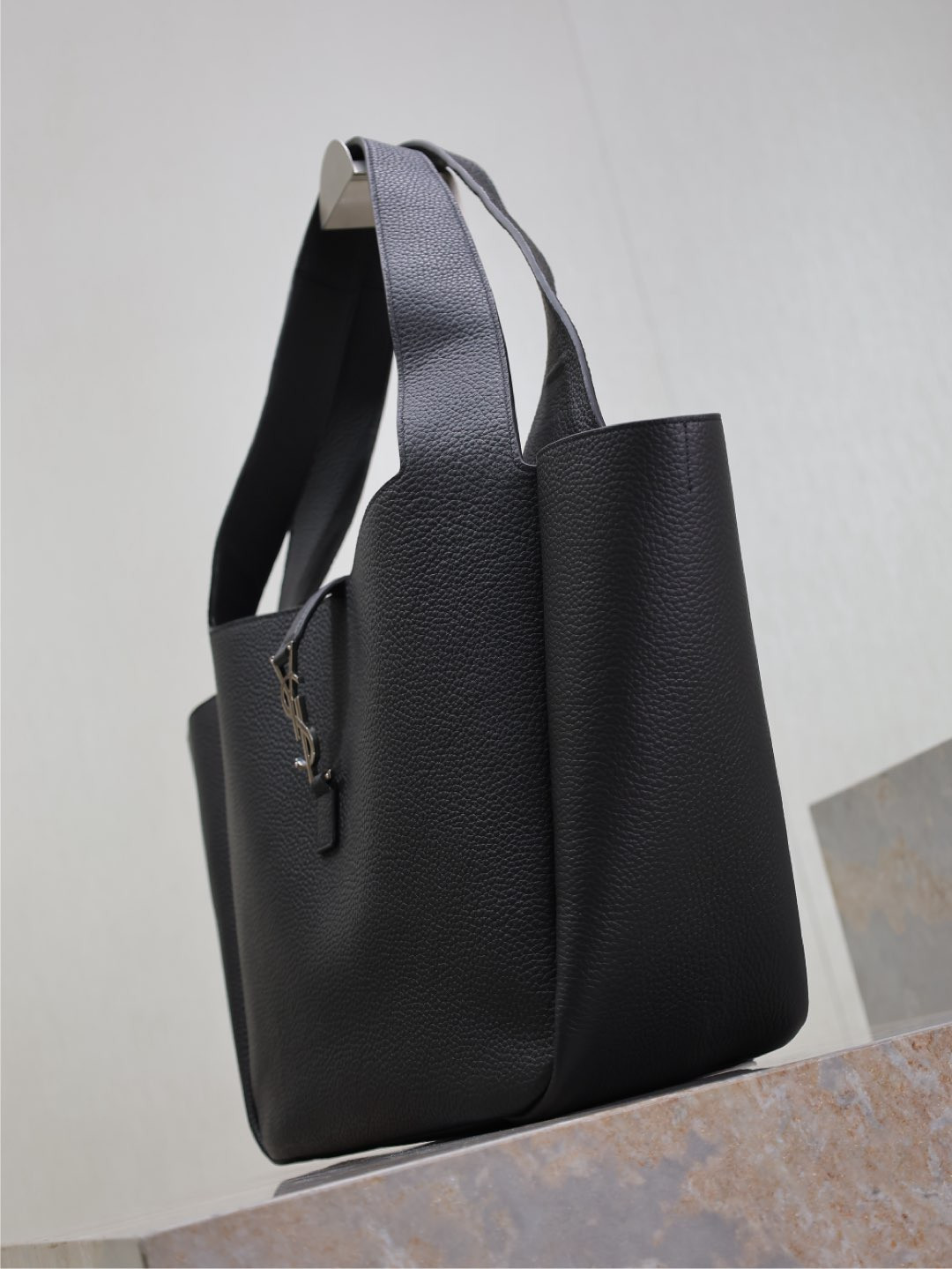 YSL LE 5 À 7 BEA in grained leather 50*28*18cm #3 - Image 8