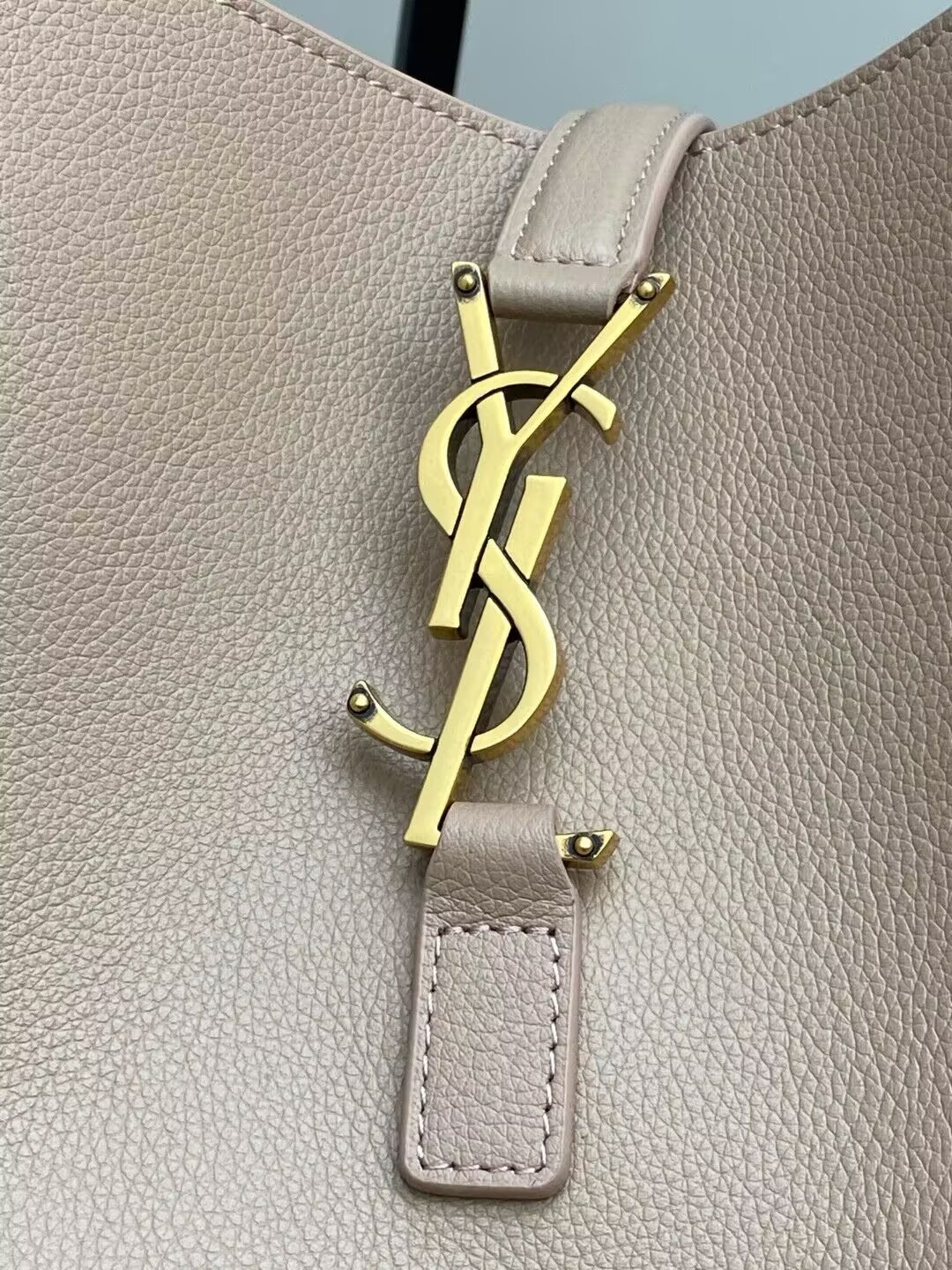 YSL LE 5 À 7 30 X 31 X 13 CM #2 - Image 10