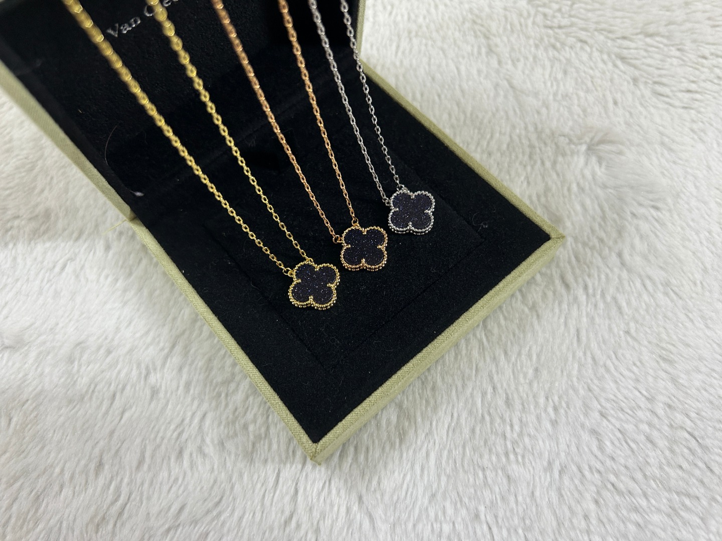 Van Cleef & Arpels Jewelry Necklace Magic colored stone necklace - SUPER-MIRROR