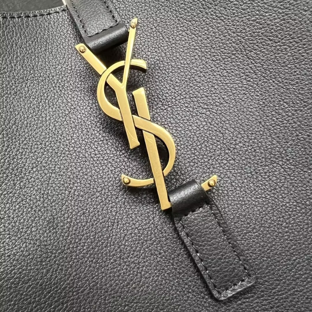 YSL LE 5 À 7 30 X 31 X 13 CM #4 - Image 9