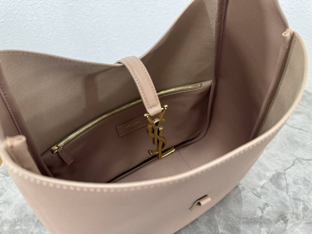 YSL LE 5 À 7 30 X 31 X 13 CM #1 - Image 9
