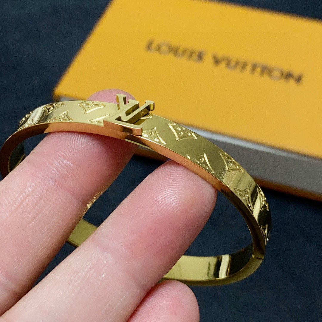 Louis Vuitton Jewelry Bangle LV letter Logo gold bracelet - PONI - Image 4