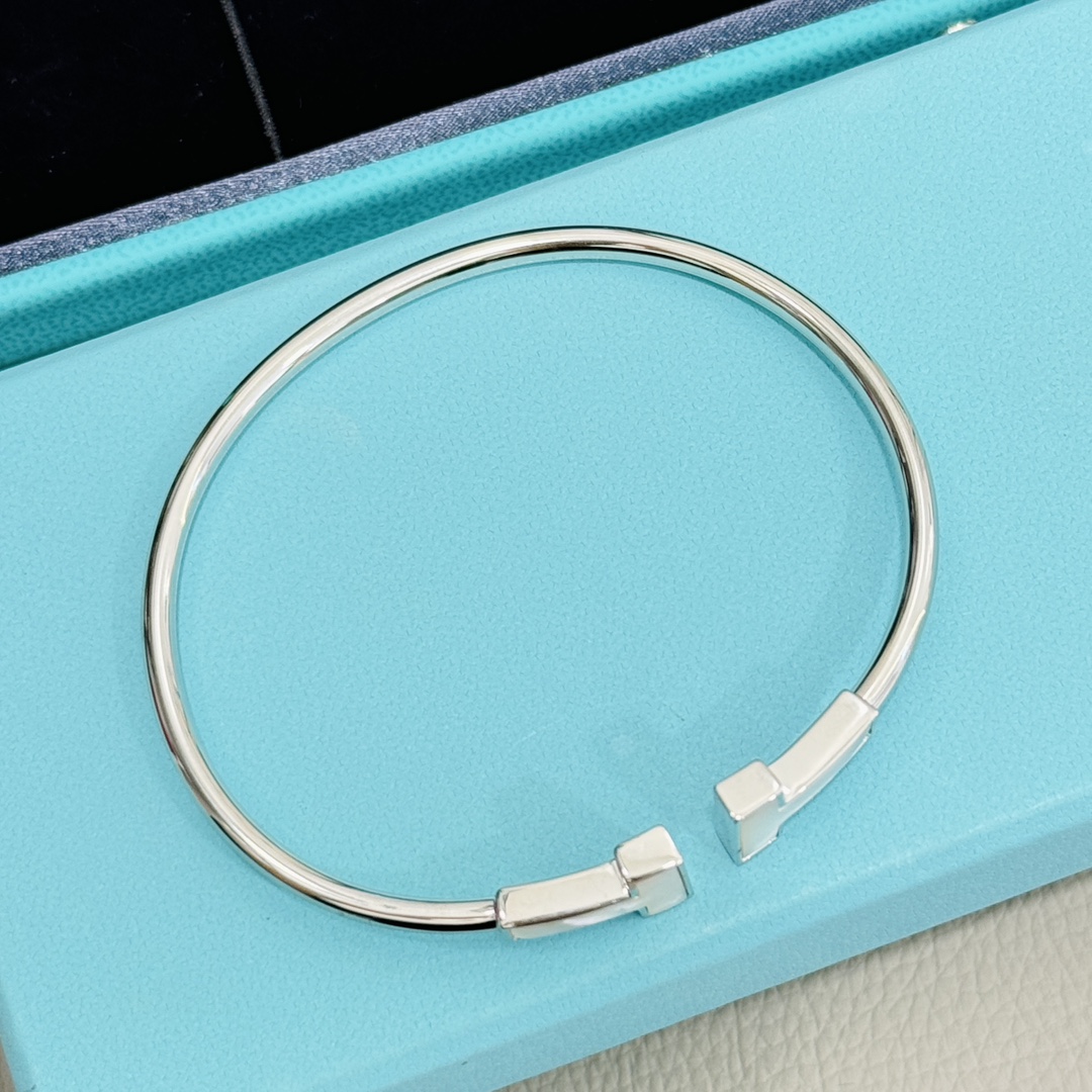 Tiffany & Co. Bracelets 002 - PONI - Image 5