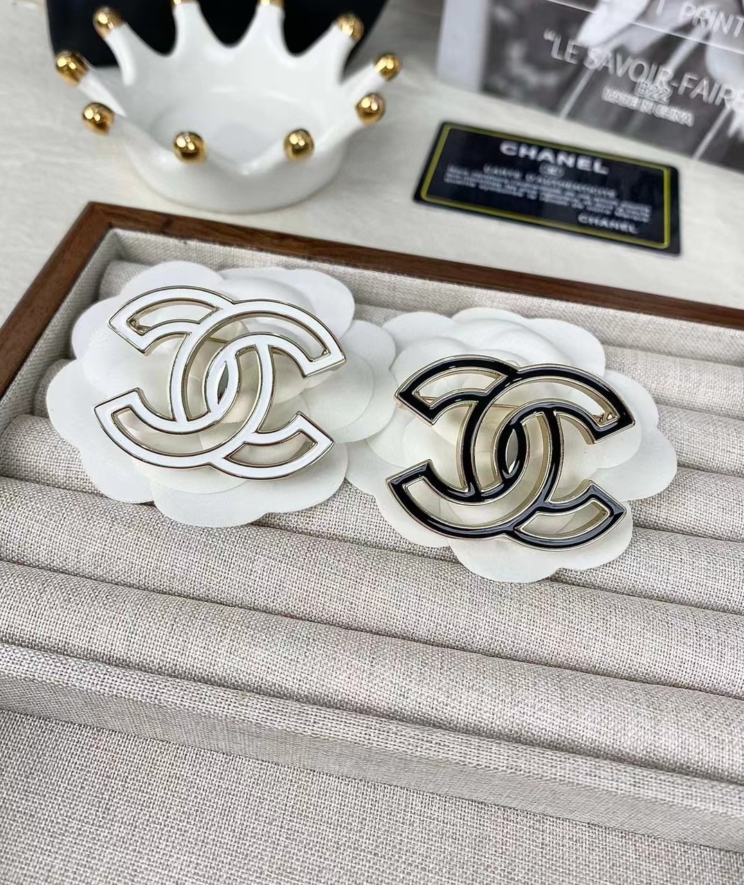 Chanel Brooch 002 - Image 6