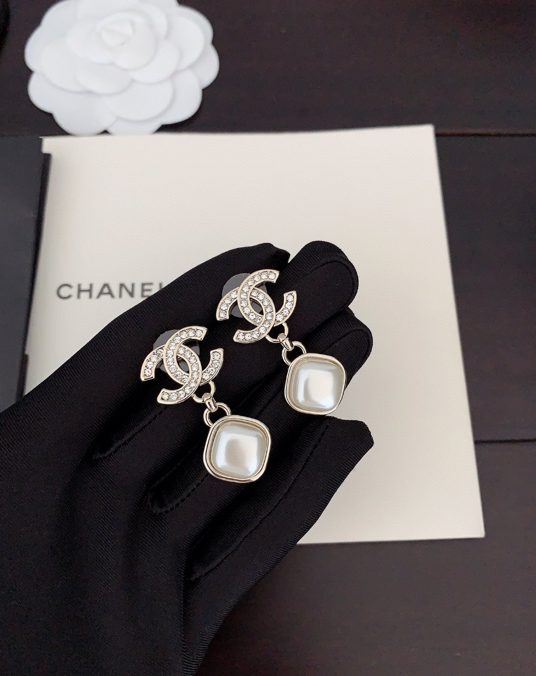 Chanel Earring 010 - Image 2