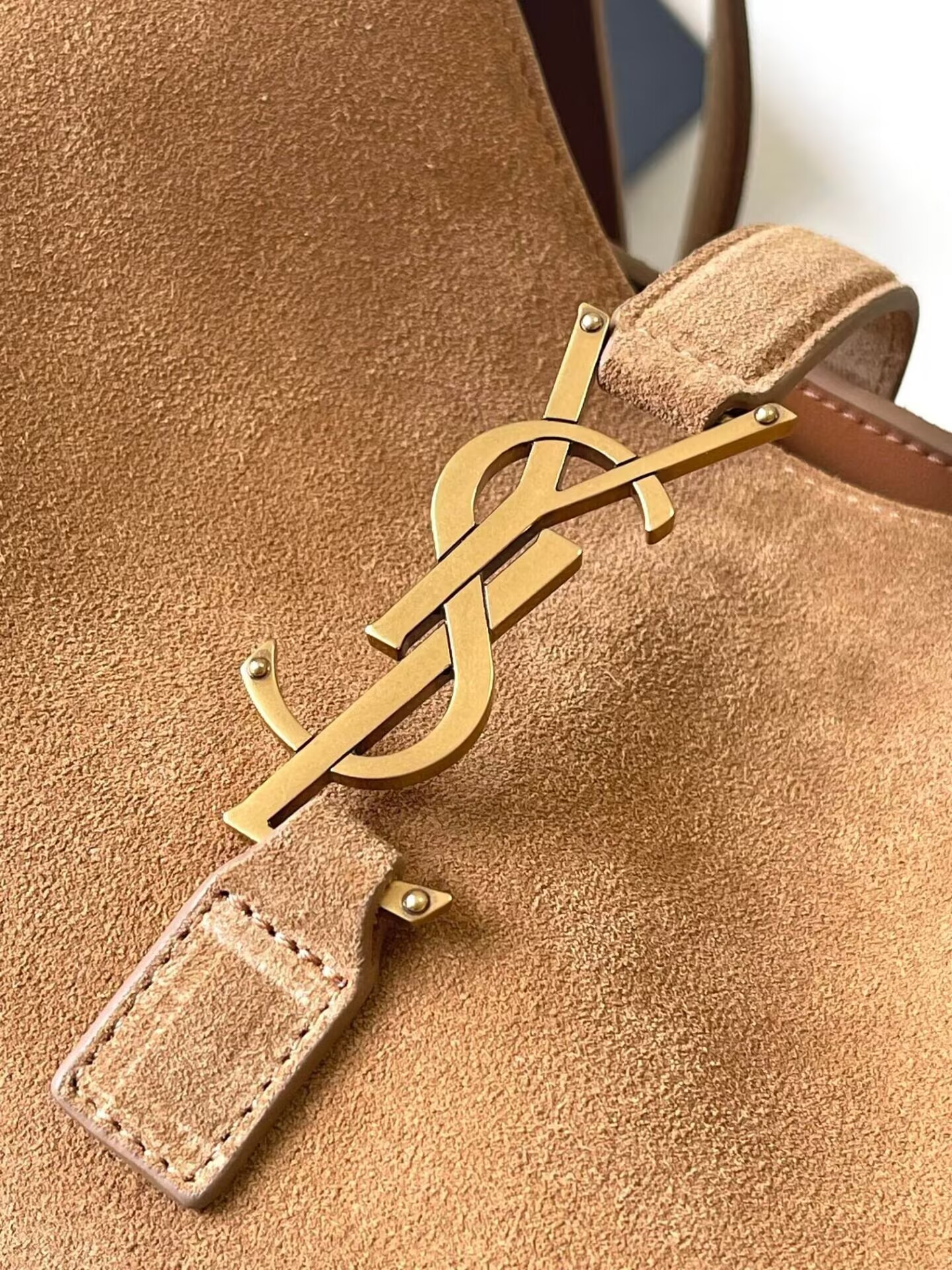 YSL le 5 À 7 bea in suede 50*28*18cm #2 - Image 9