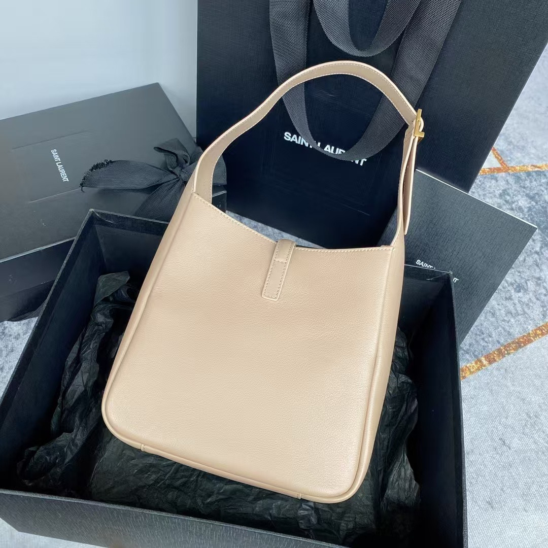 YSL LE 5 À 7 supple small in grained leather Dusty Grey 23x22x8cm - Image 3