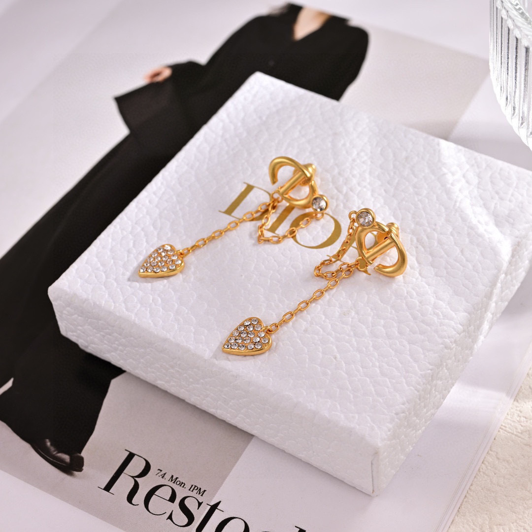 Dior Jewelry Earring Full Diamond Hearts - PONI - Image 3