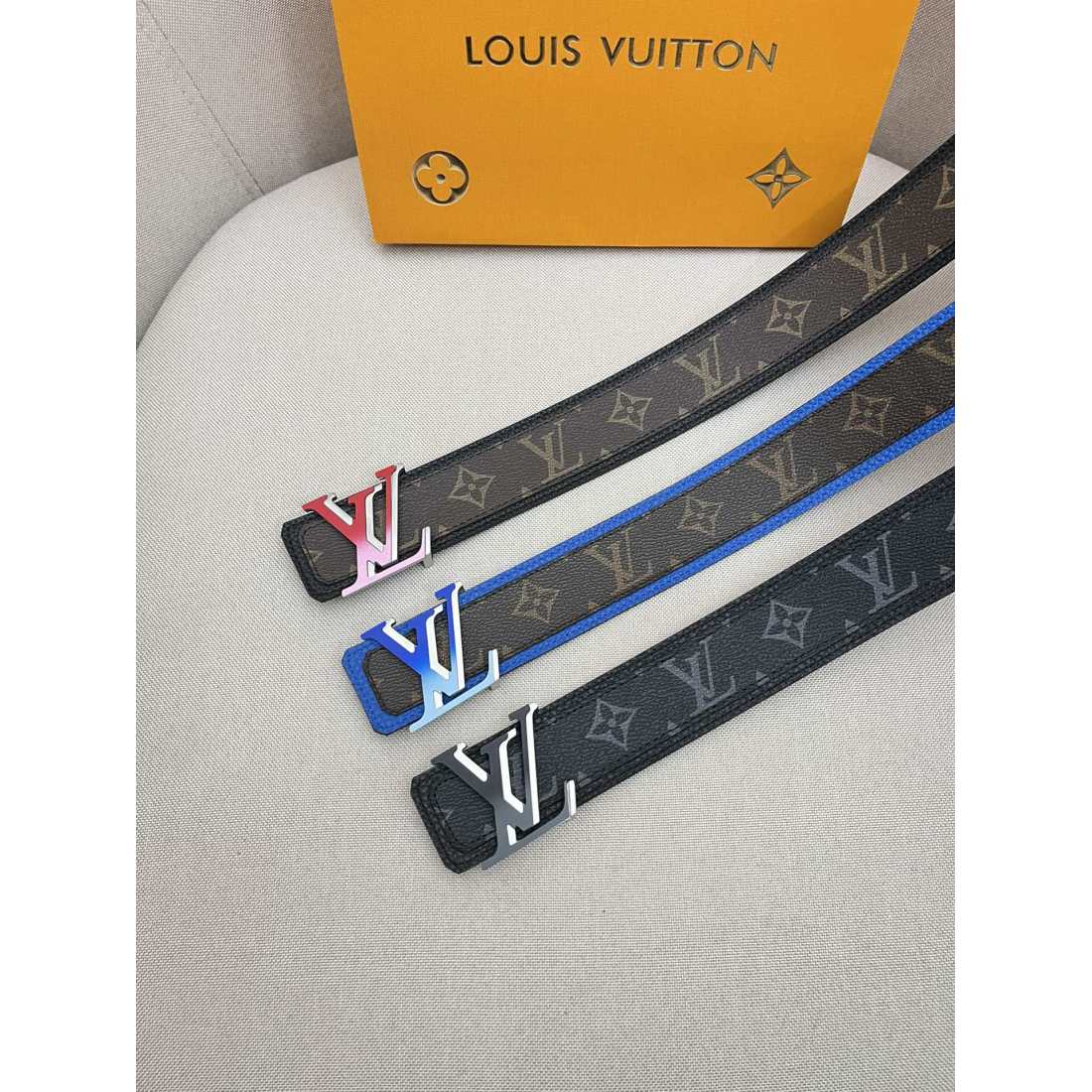 Lv Fade LOGO Calfskin Men's Belt - Ultra-Collection - Image 2