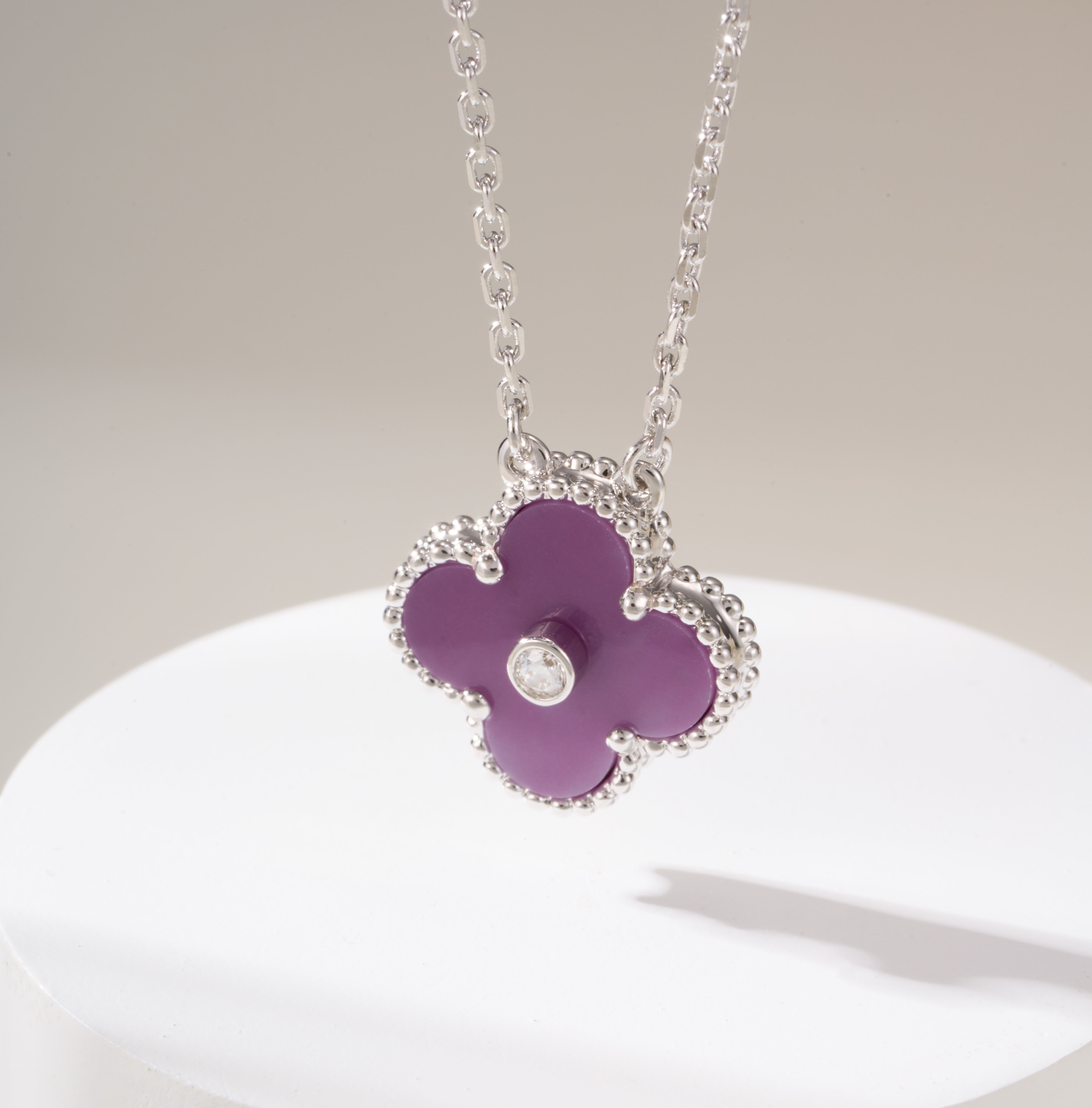 Van Cleef & Arpels Classic Four-Leaf Clover Single Flower Diamond Necklace - SUPER-MIRROR