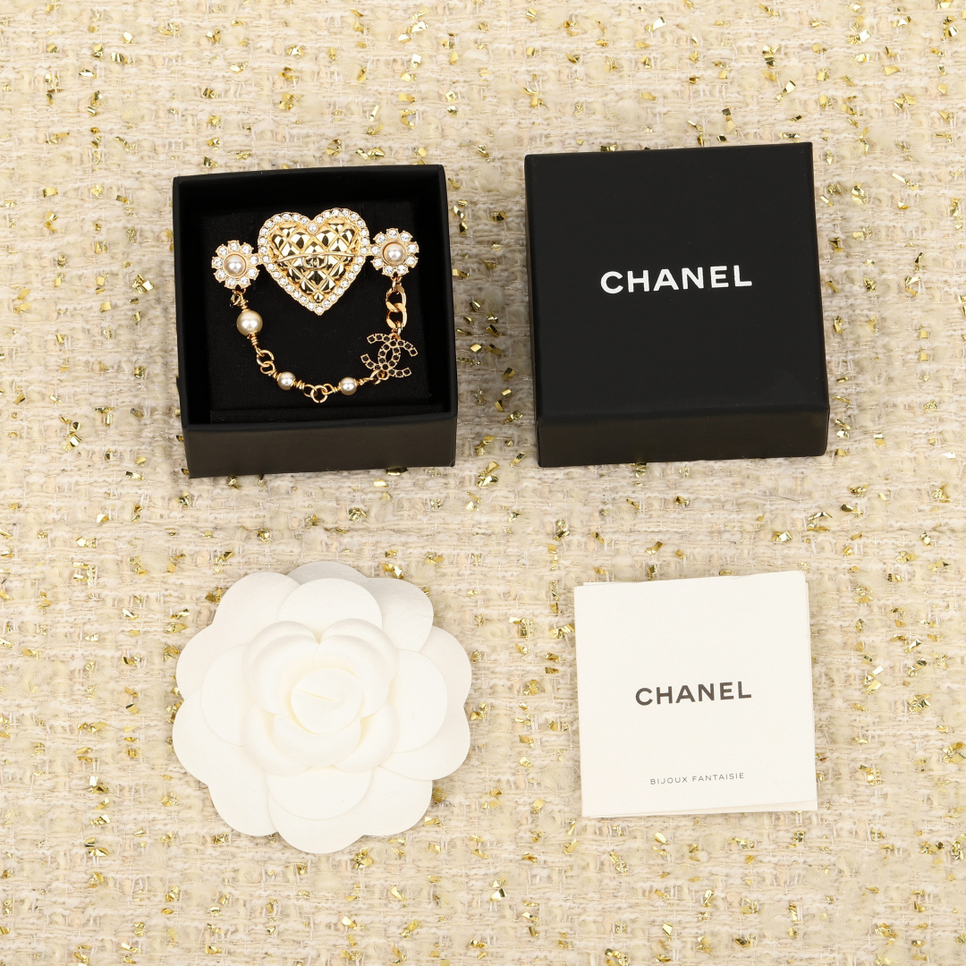 Chanel Vintage Collection Double C Quilted Heart Brooches