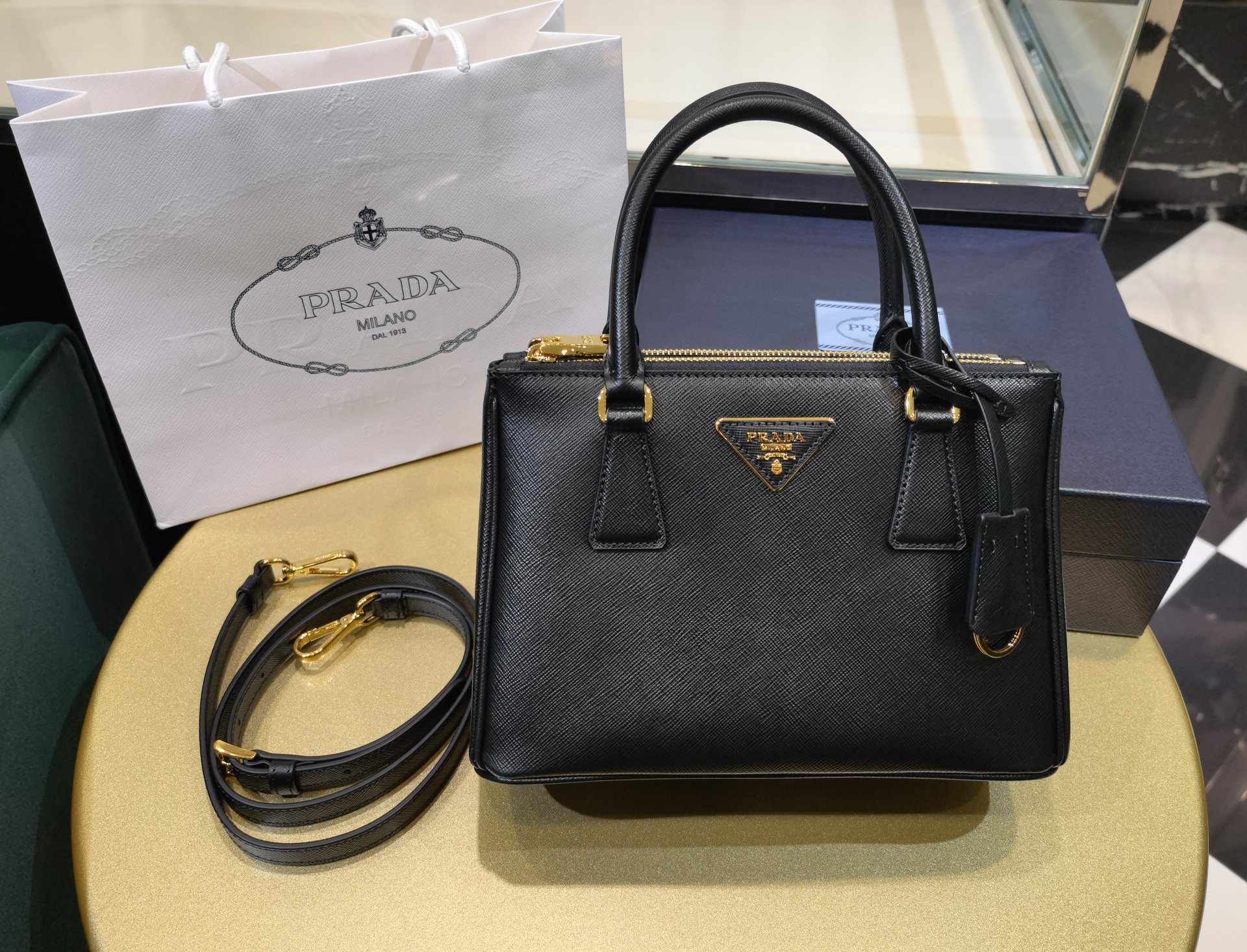 Prada Galleria 1BA896 small leather bag - Image 2