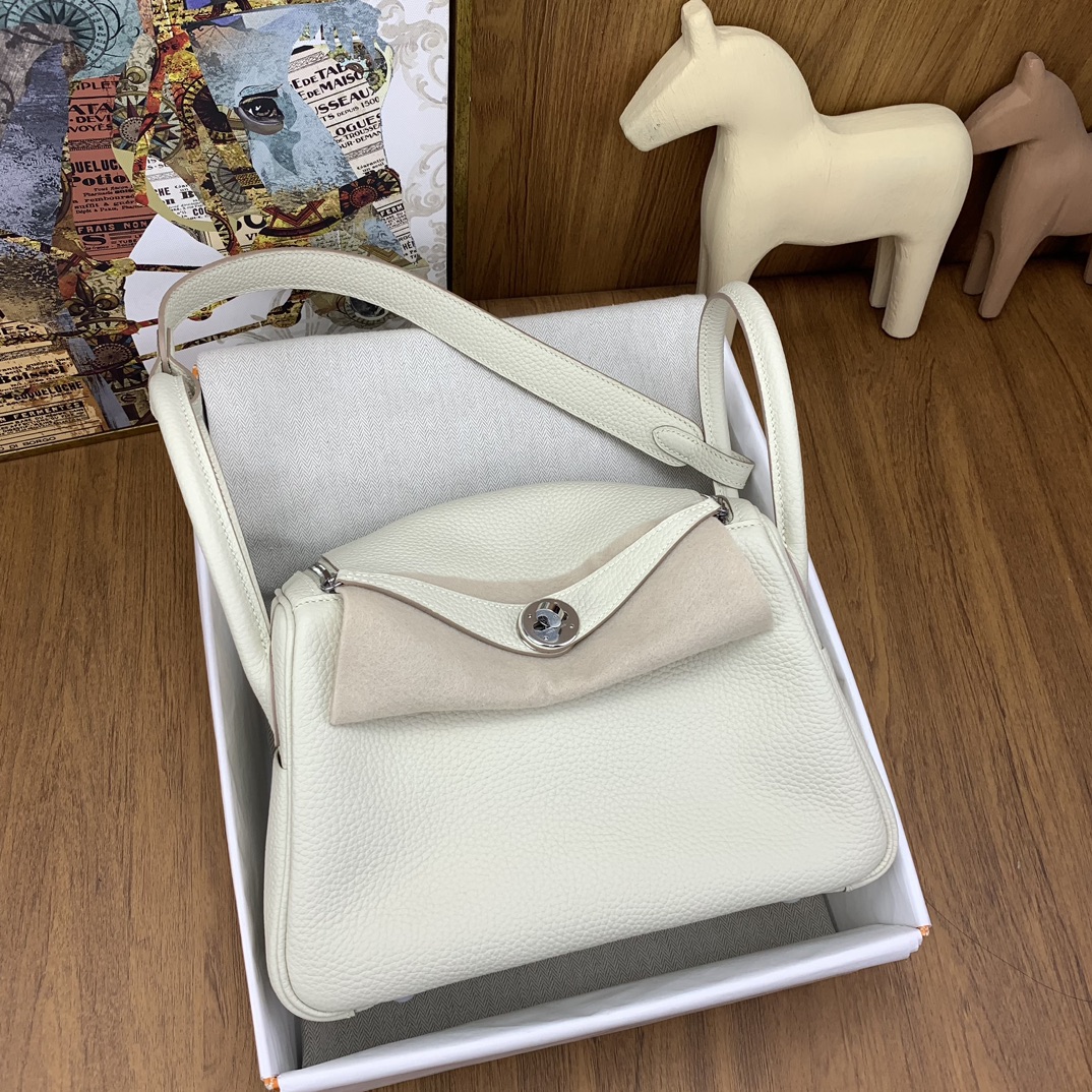 Hermès Lindy 26 Craie Clemence Palladium Hardware