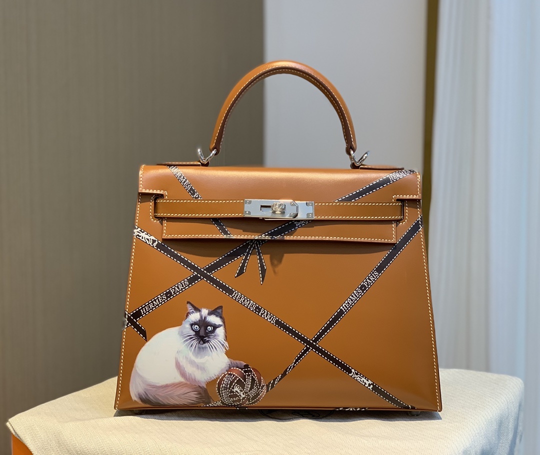 Hermès Kelly Sellier 28 Gold Box Leather Gold Hardware