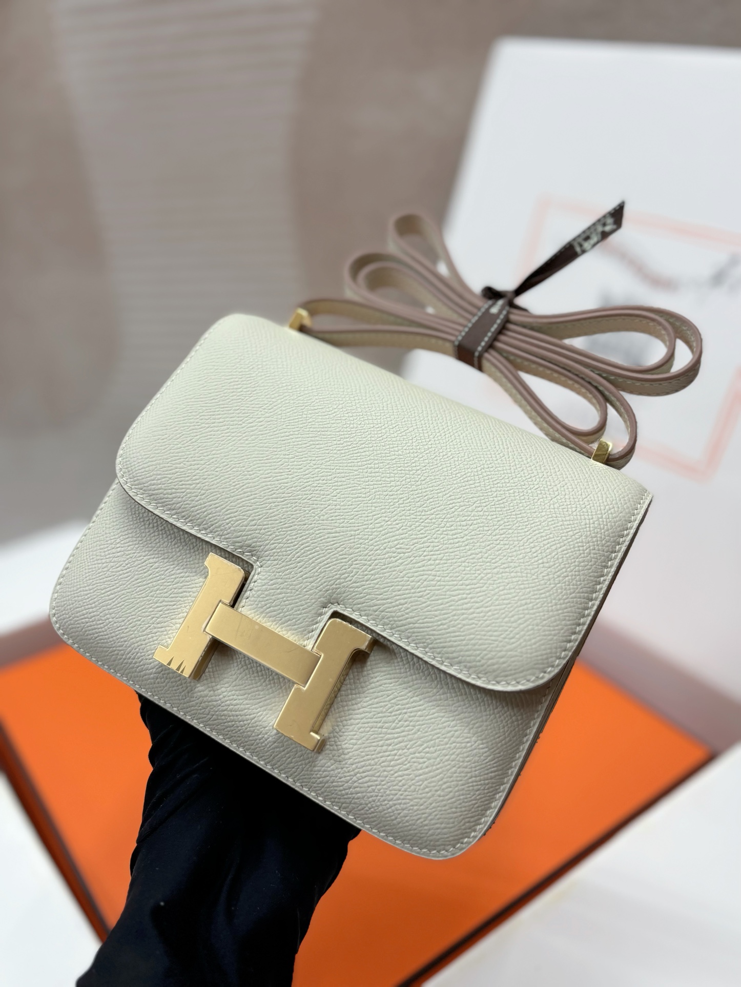Hermès Constance 18 Craie Epsom Gold Hardware