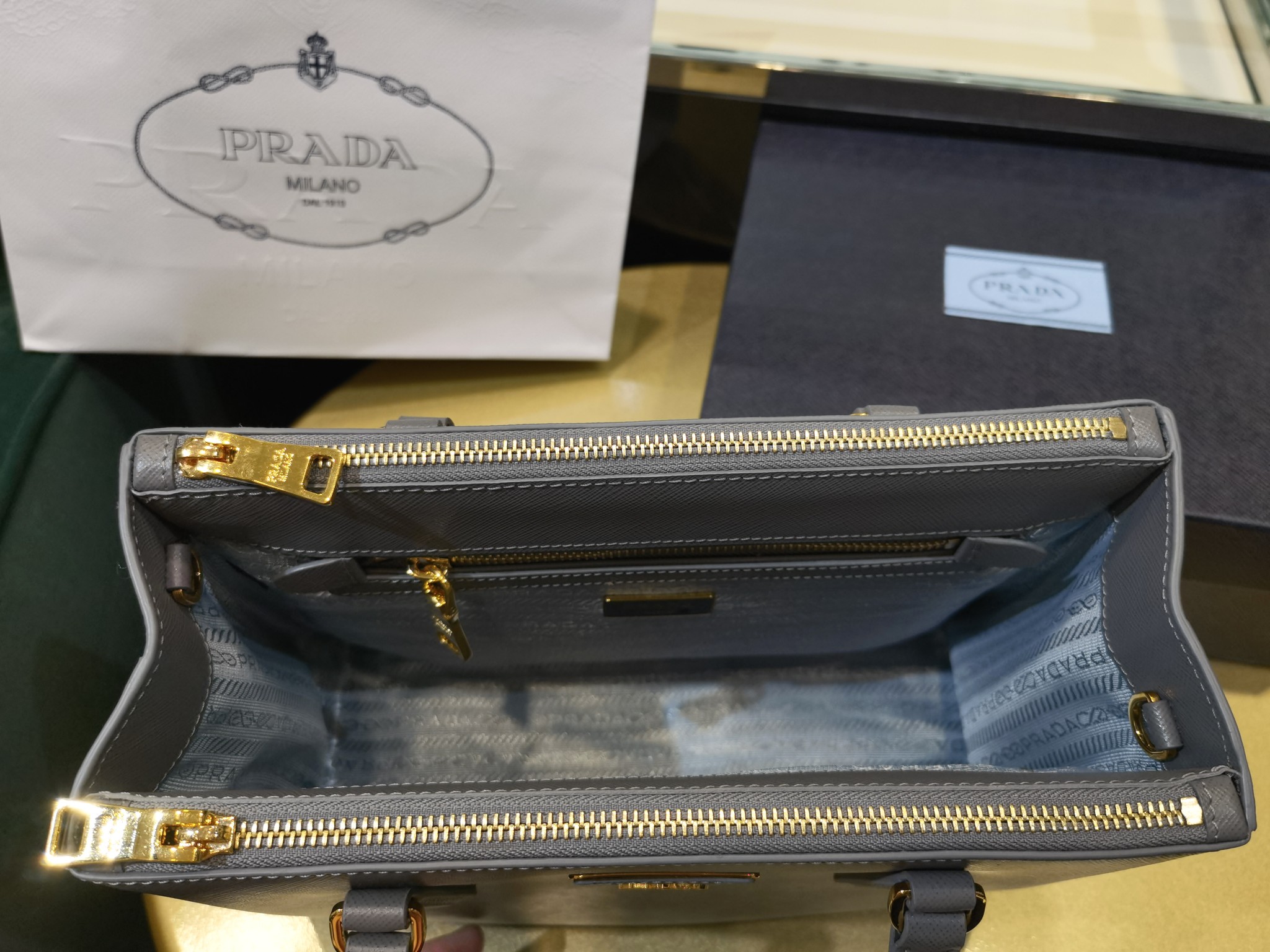 Prada Galleria 1BA863 medium leather bag 2 - Image 4