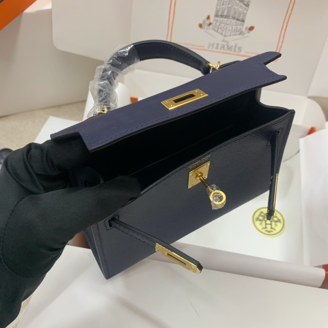 Hermès Kelly Sellier 20 Bleu Saphir Epsom Leather Gold Hardware - Image 5