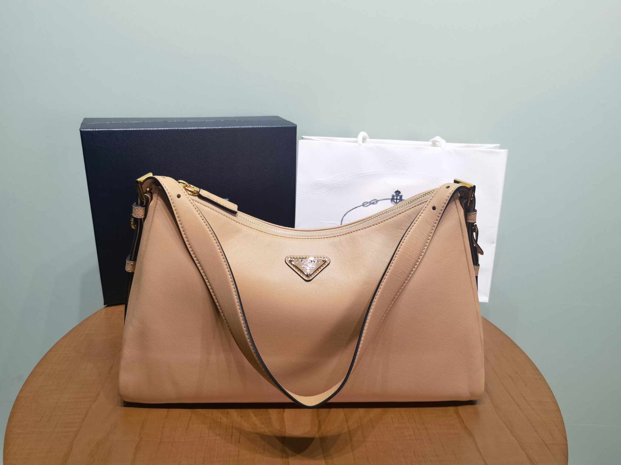 Prada Aim 1BC228 large leather shoulder bag 3
