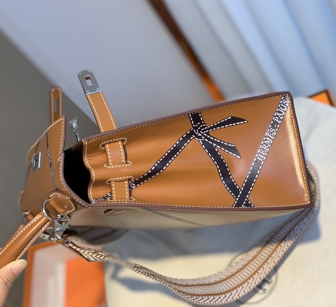 Hermès Kelly Sellier 28 Gold Box Leather Gold Hardware - Image 7