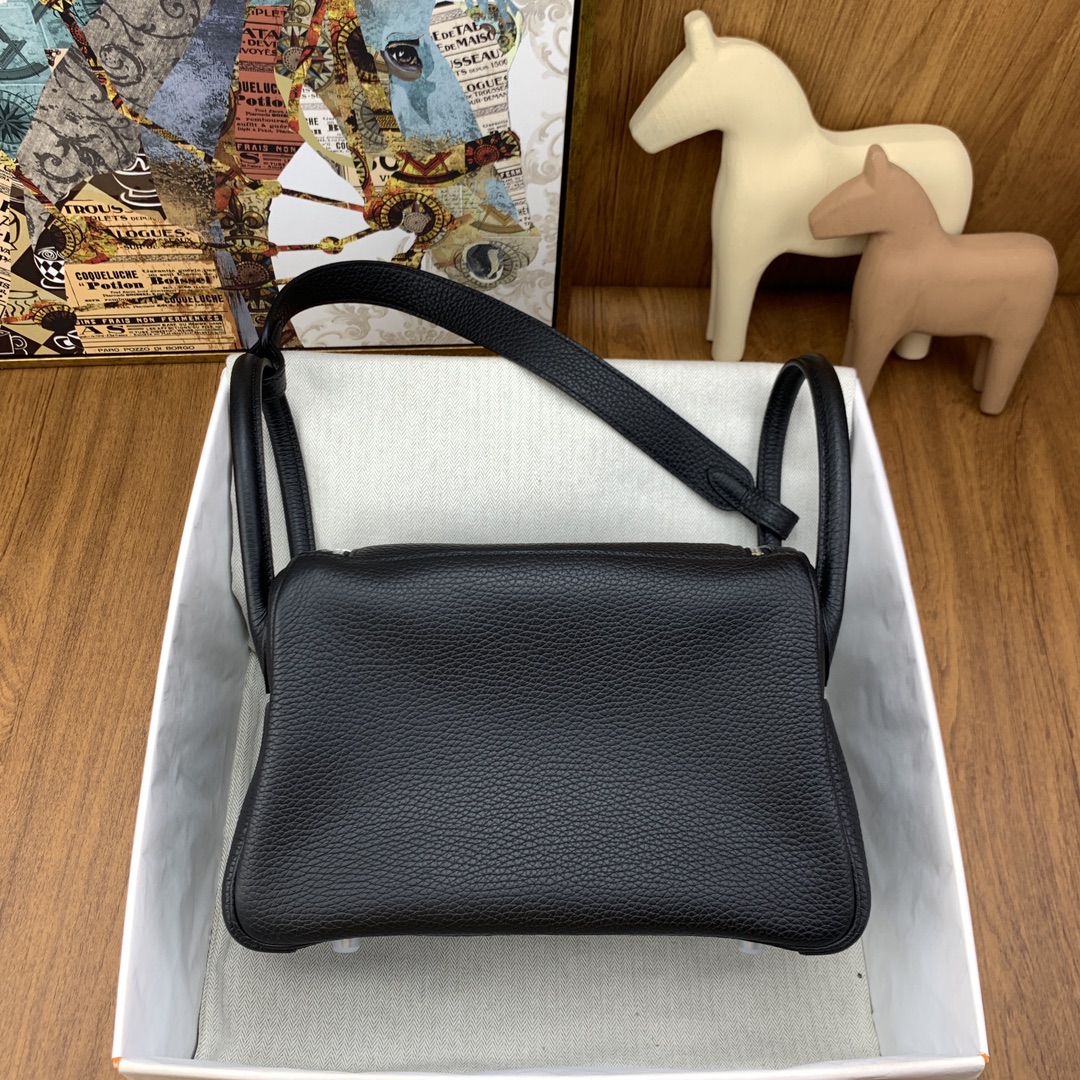 Hermès Lindy 26 Noir Clemence Palladium Hardware - Image 2