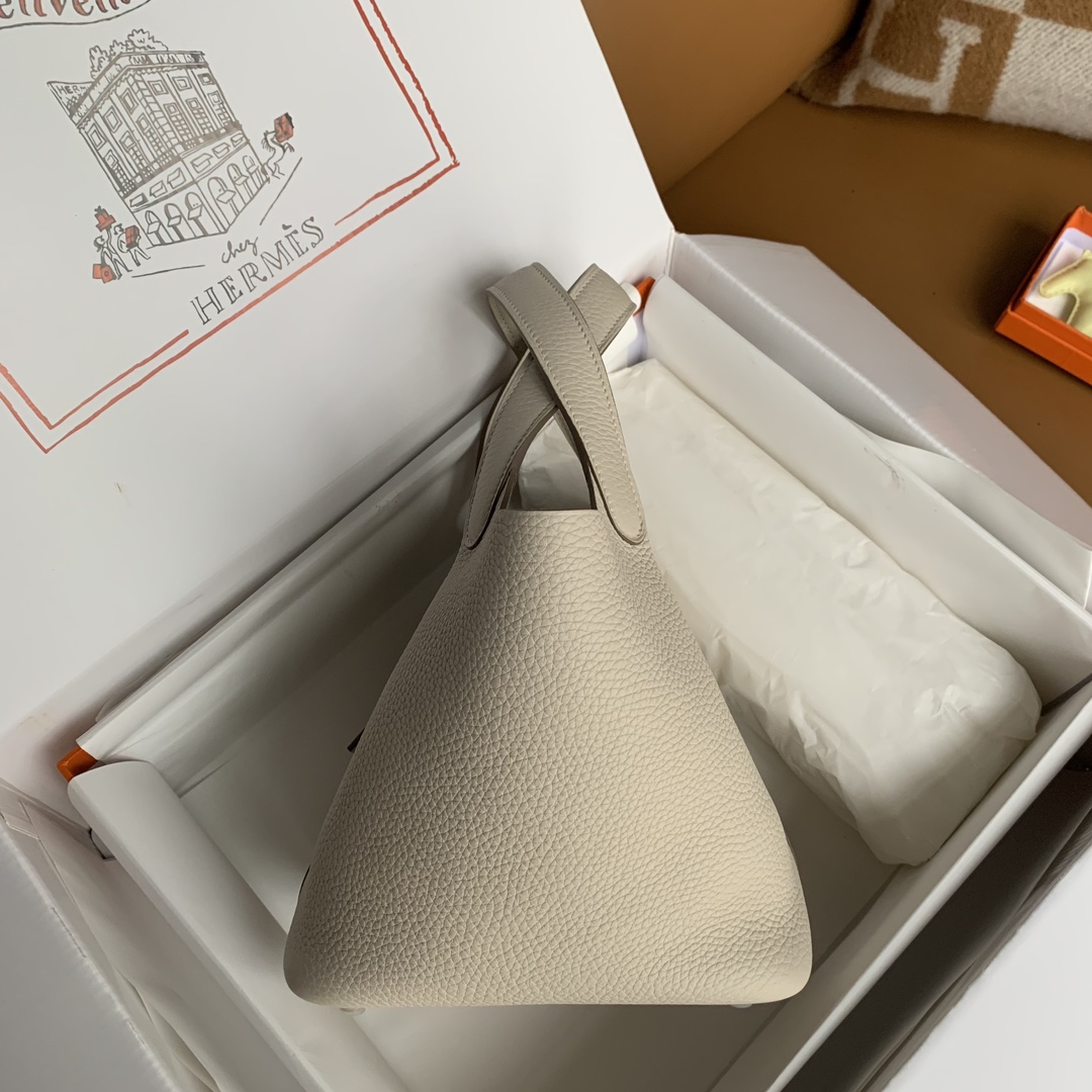 Hermès Picotin Lock 18 Craie Clemence Gold Hardware - Image 2