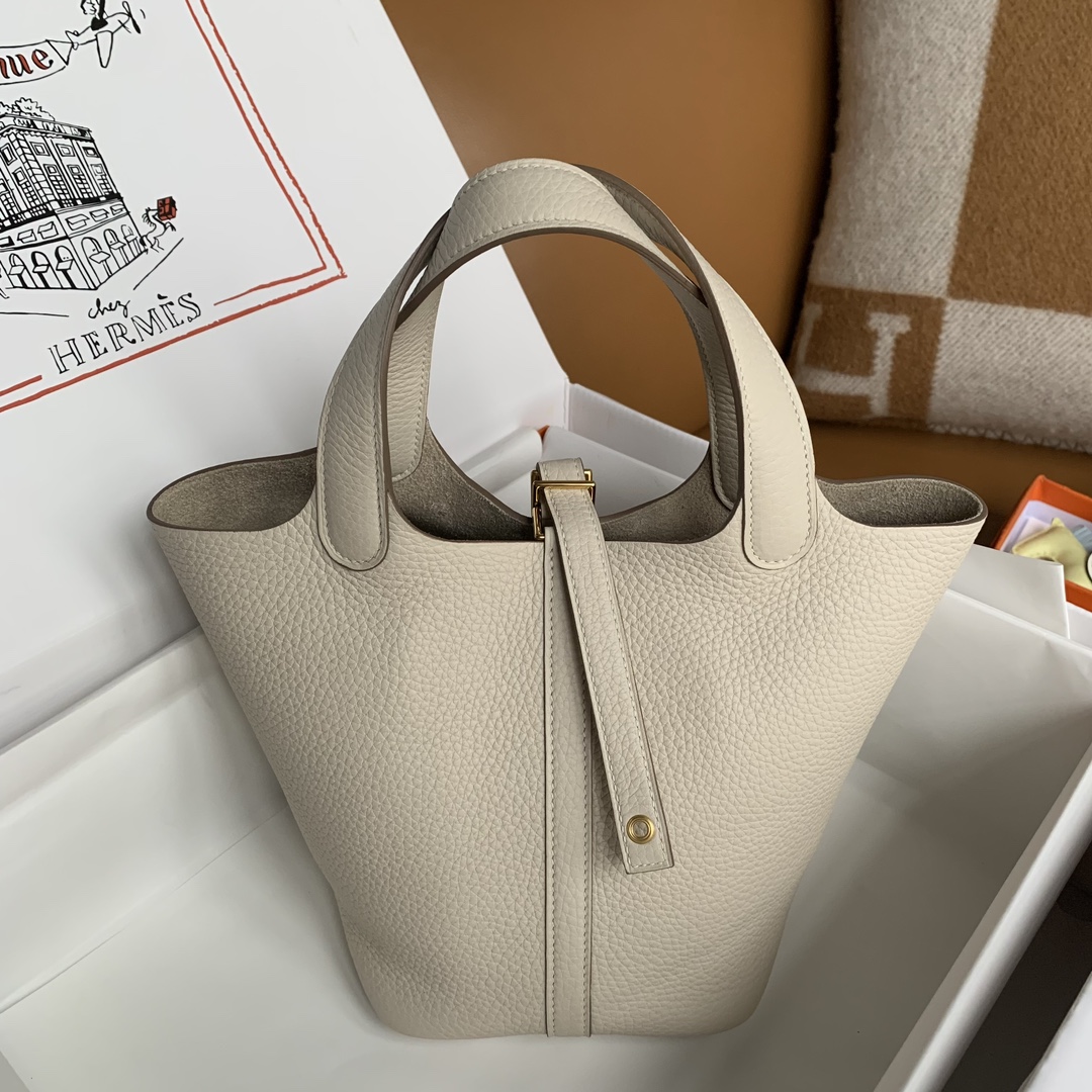 Hermès Picotin Lock 18 Craie Clemence Gold Hardware - Image 3