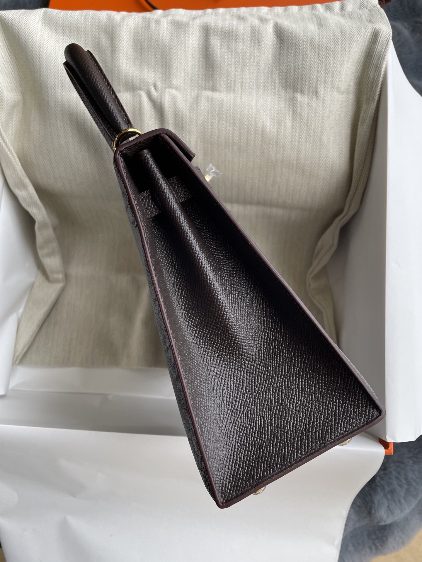 Hermès Kelly Sellier 25 Chocolate Epsom Gold Hardware - Image 3