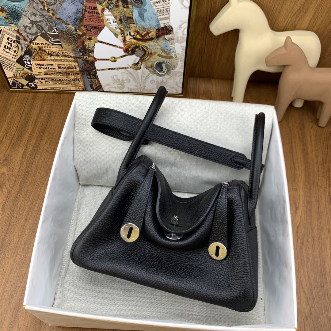 Hermès Lindy 26 Noir Clemence Palladium Hardware - Image 5
