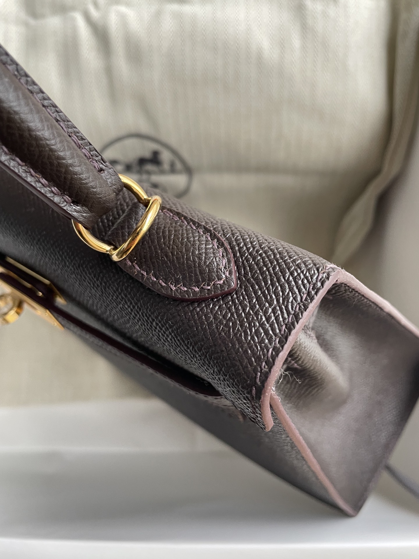 Hermès Kelly Sellier 25 Chocolate Epsom Gold Hardware - Image 4
