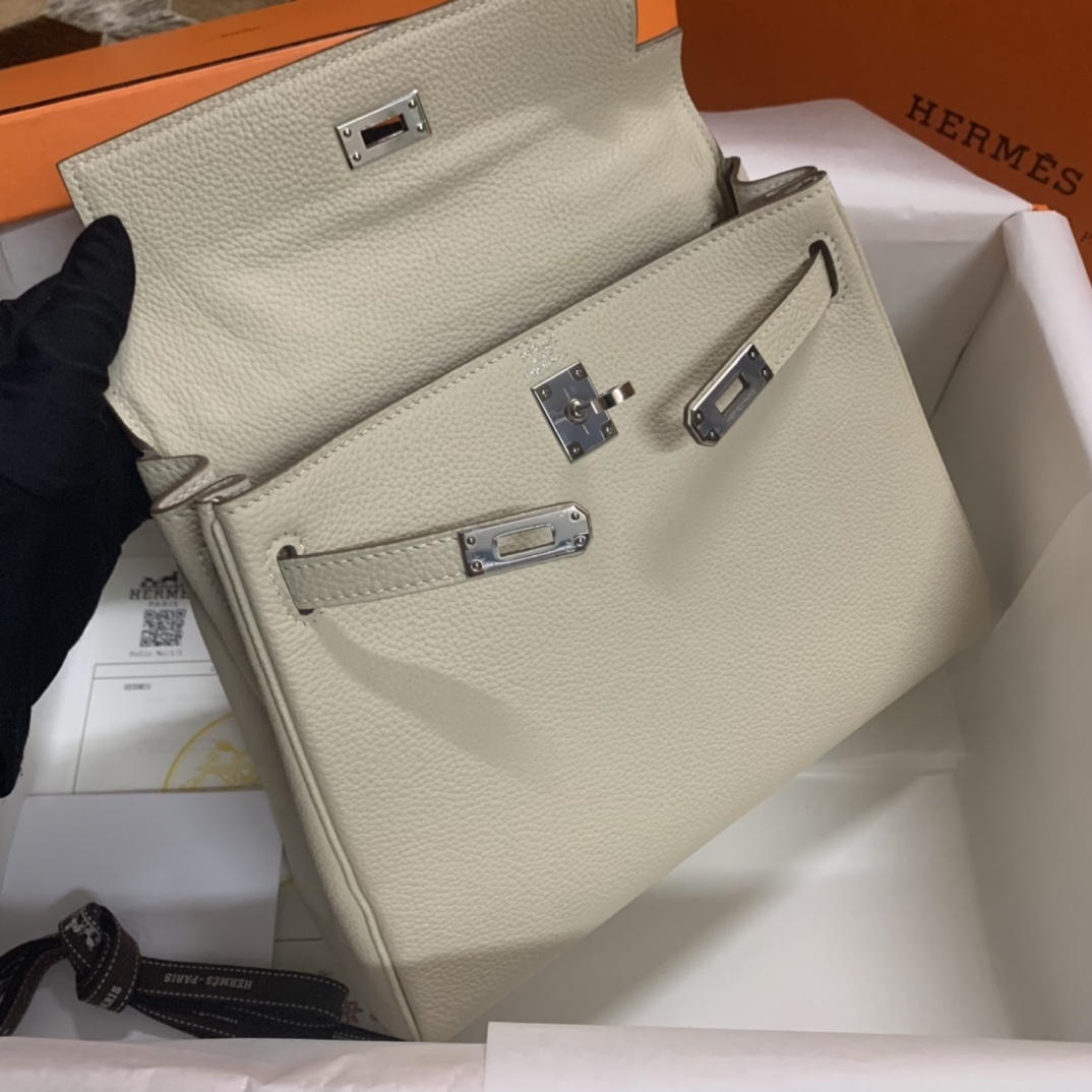 Hermès Kelly Retourne 25 Craie Togo Palladium Hardware - Image 5