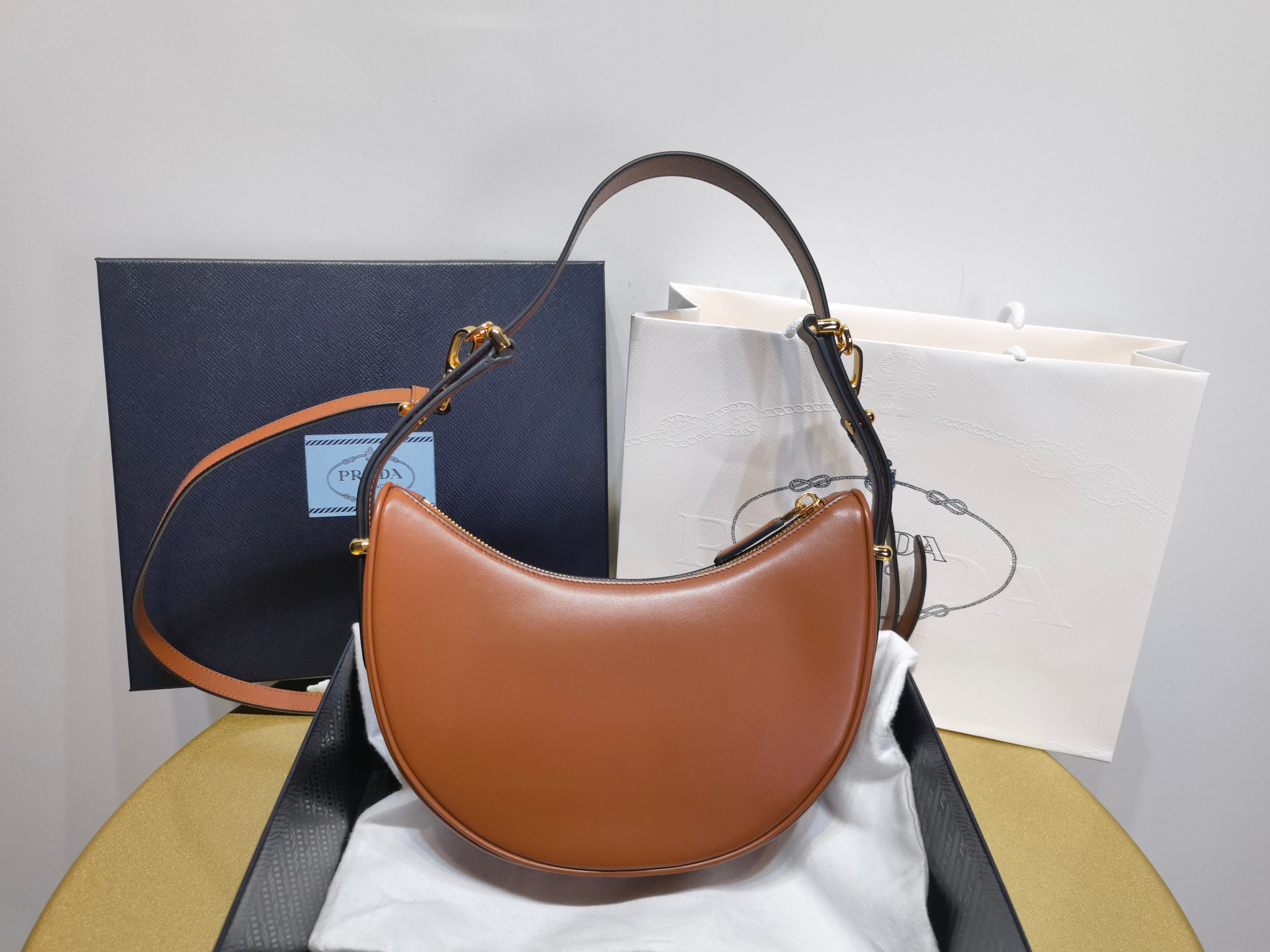 Prada 1BC194 Arqu leather small shoulder bag 5 - Image 3