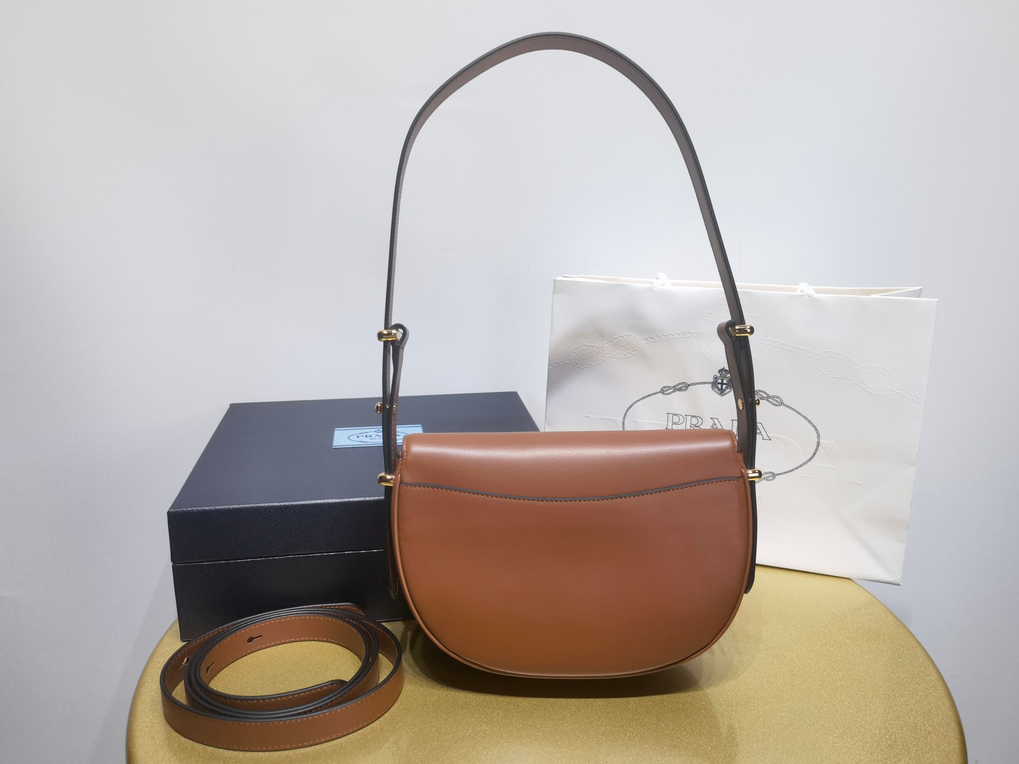 Prada 1BD365 Arqu leather shoulder bag with flap 2 - Image 3