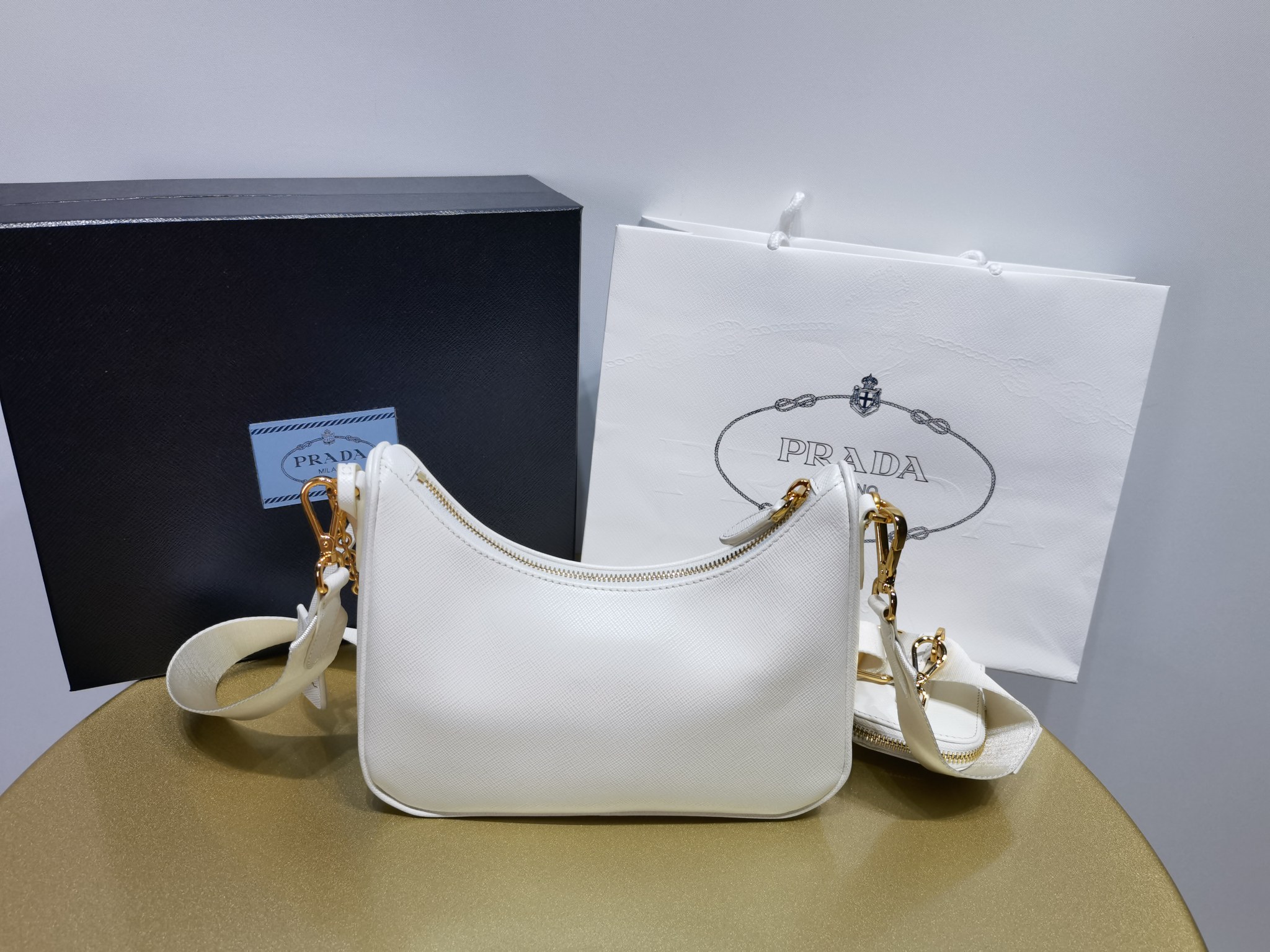 Prada Re-Edition 1BH204 2005 Saffiano leather bag 2 - Image 3