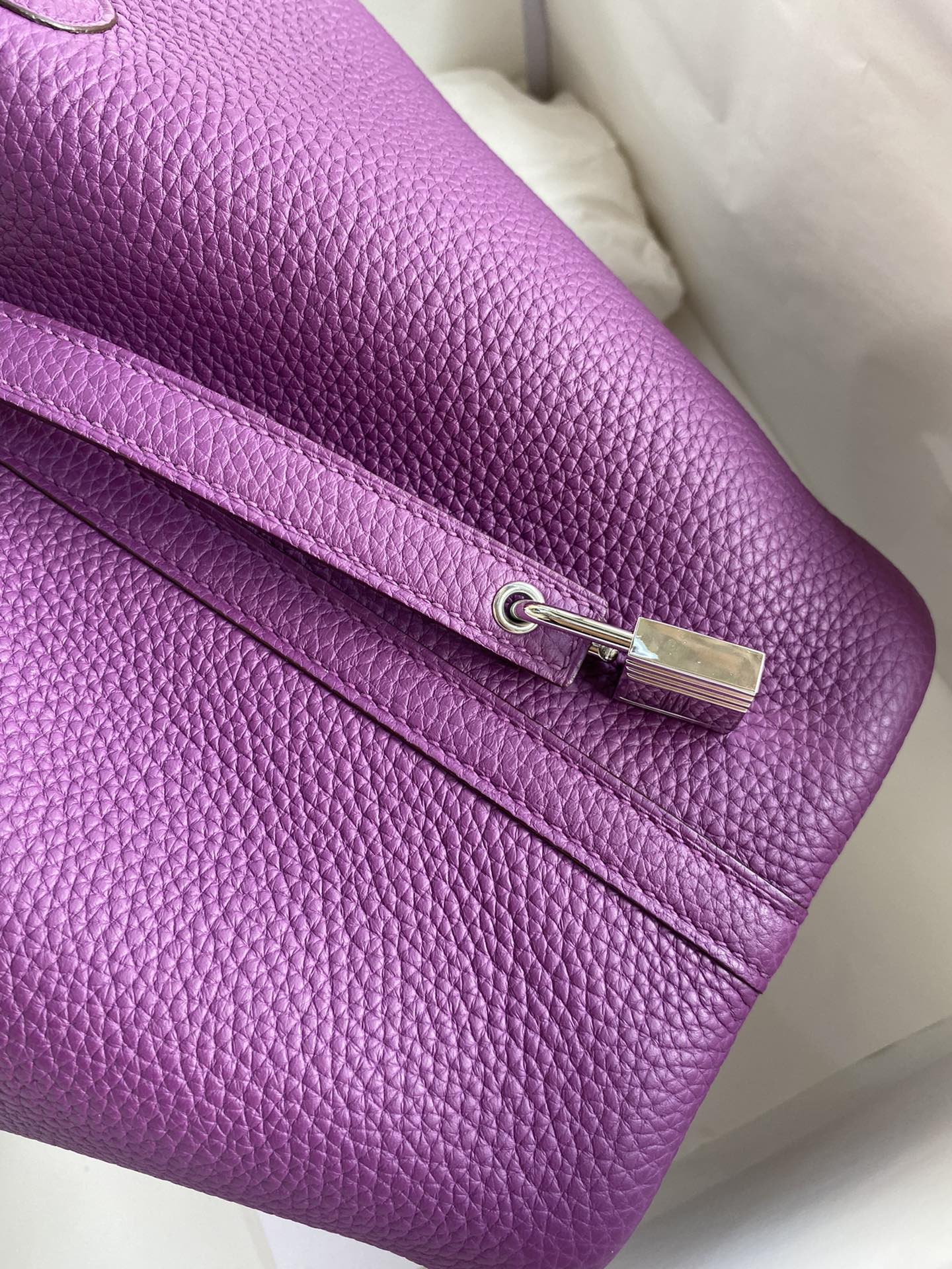 Hermès Picotin Lock 18 Anemone Clemence Palladium Hardware - Image 4