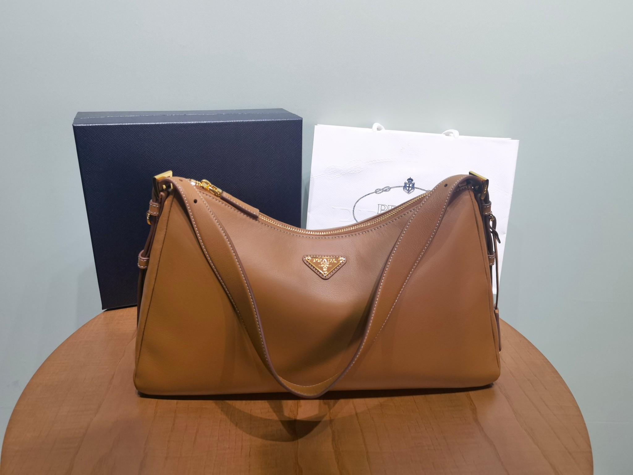 Prada Aim 1BC228 large leather shoulder bag 4