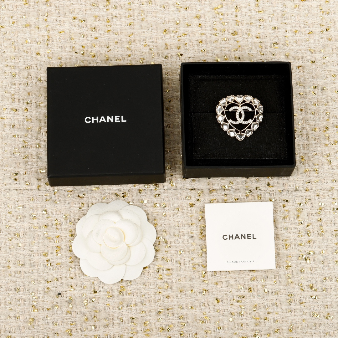 Chanel Heart Diamond Double C Brooches