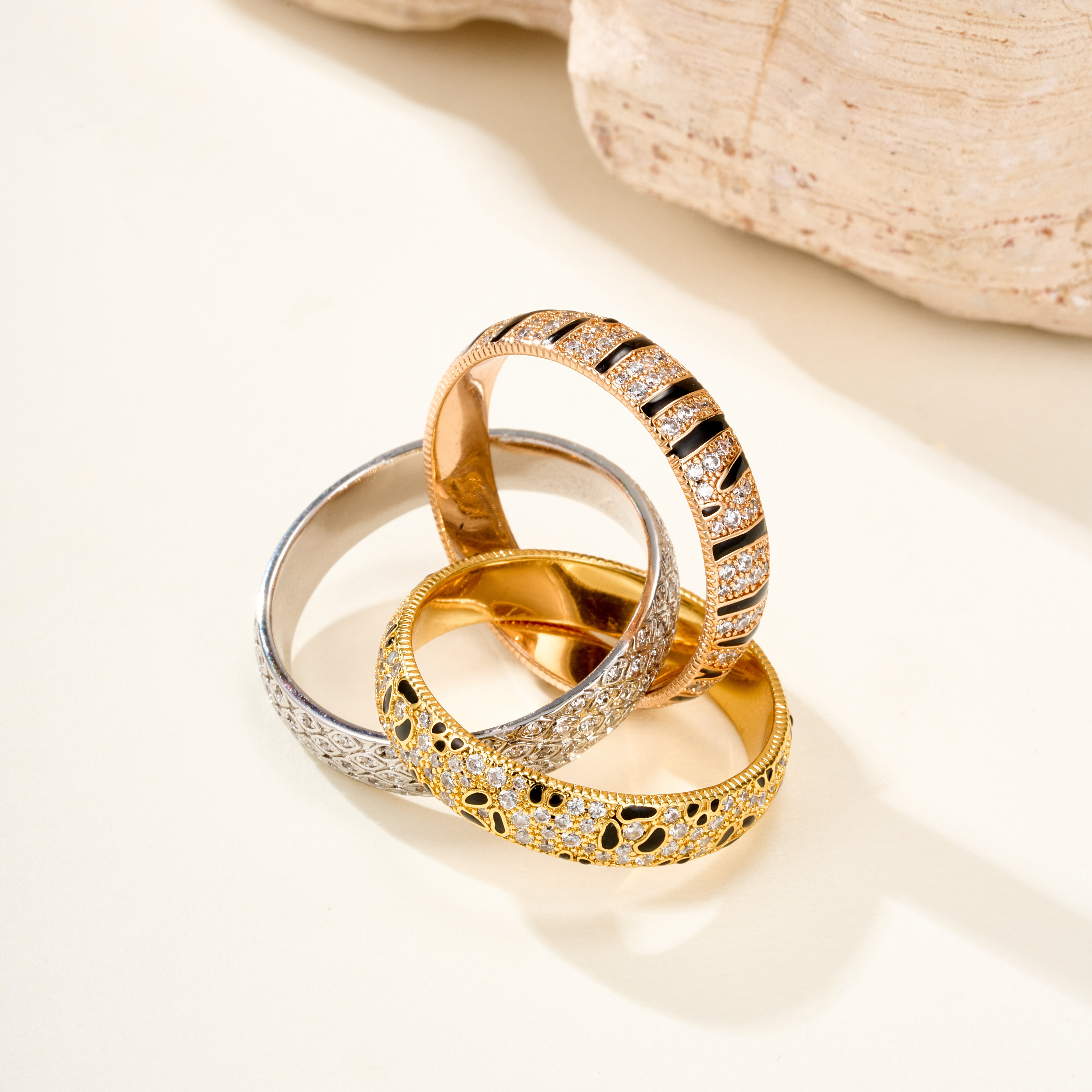Cartier rings are exquisite, unique, and highly recognizable. - SUPER-MIRROR