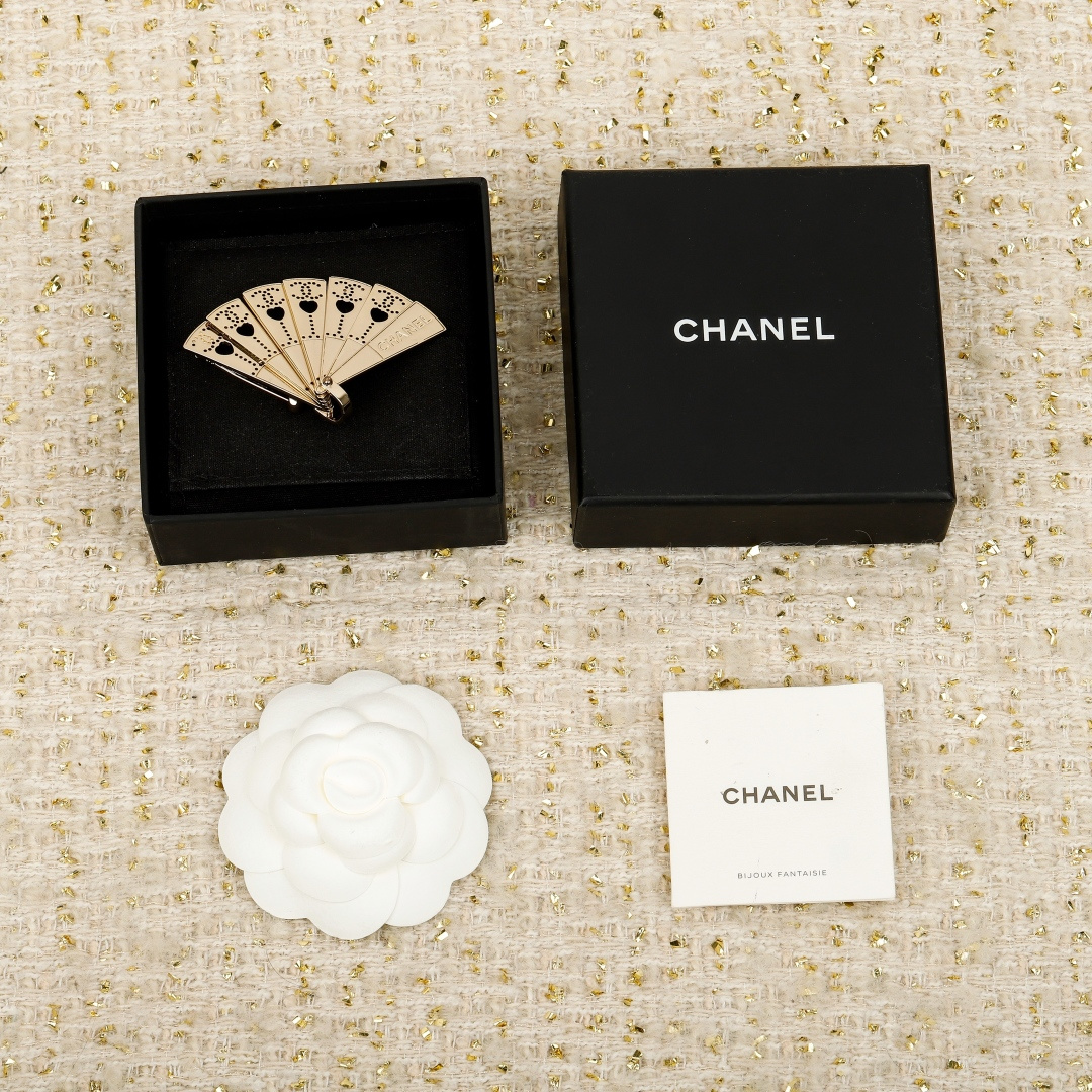 Chanel Folding Fan Brooches